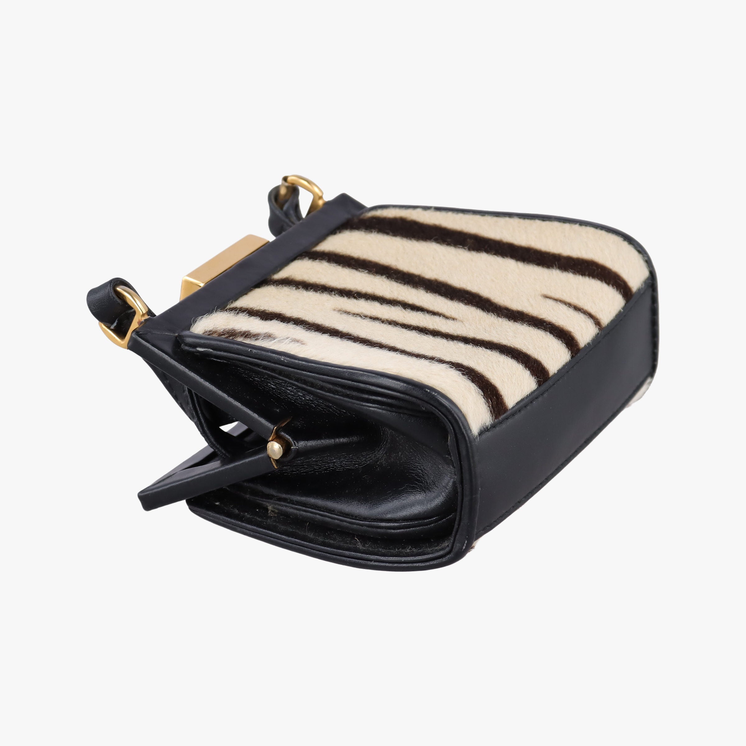 Pre-owned Gucci Zebra print Beige x black Ponyhair×Leather  shoulderbag | stylenewstar