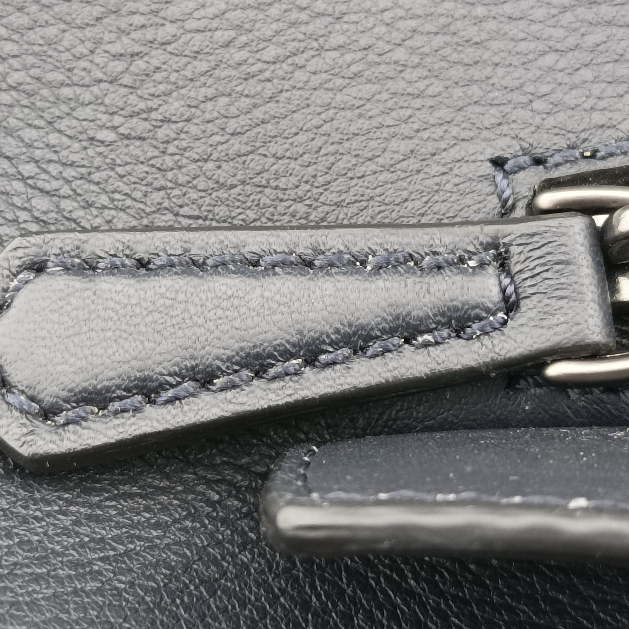 Secondhand Fendi Lui  Navy Leather 7VA400 handbag | stylenewstar