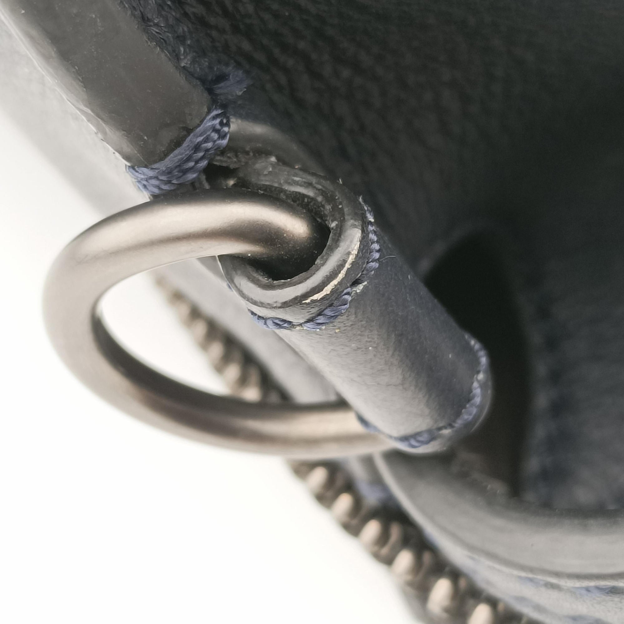 Secondhand Fendi Lui  Navy Leather 7VA400 handbag | stylenewstar
