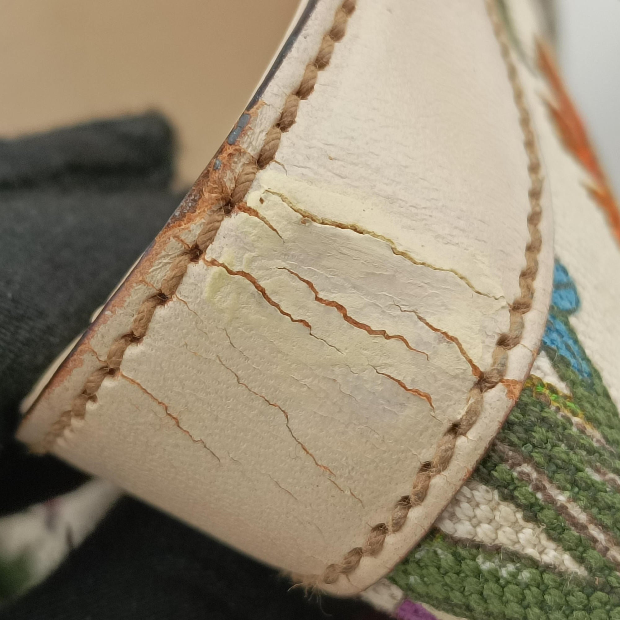 Vintage Gucci Bamboo Floral White×multicolor canvas×leather 137394 handbag | stylenewstar