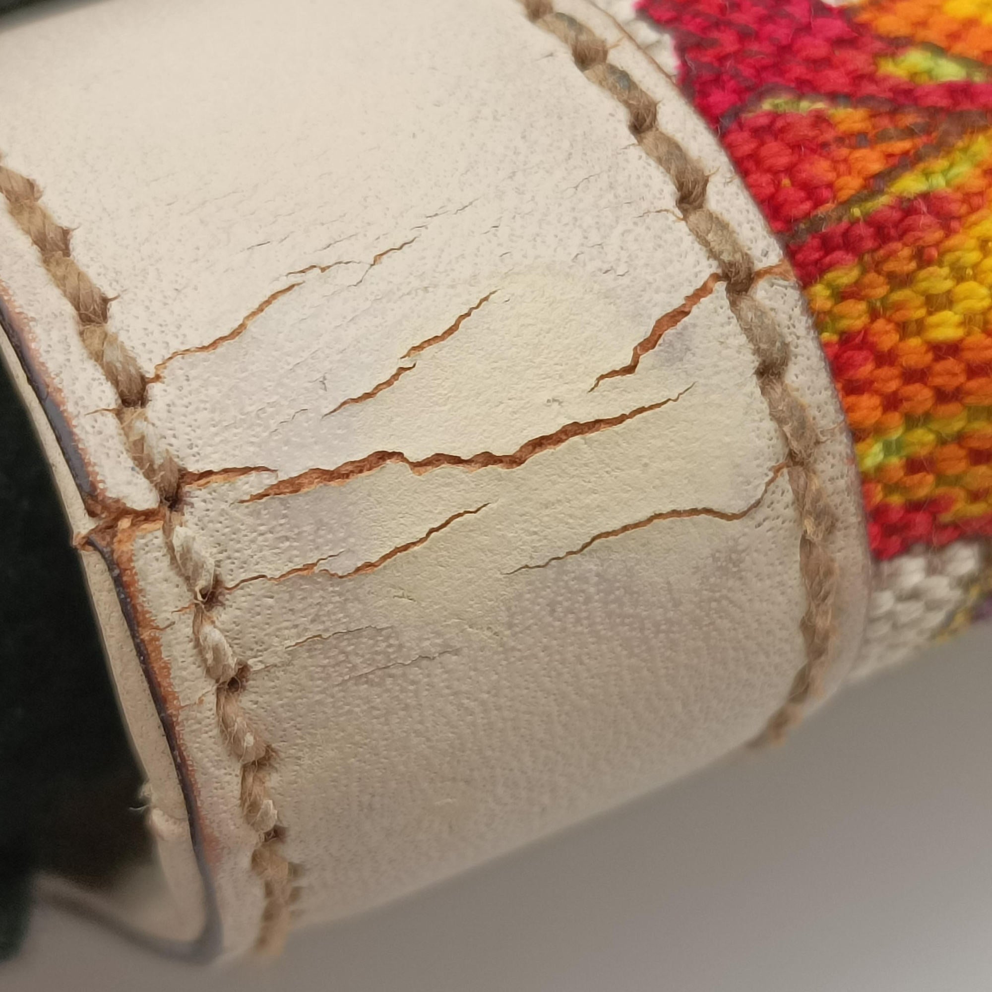 Vintage Gucci Bamboo Floral White×multicolor canvas×leather 137394 handbag | stylenewstar