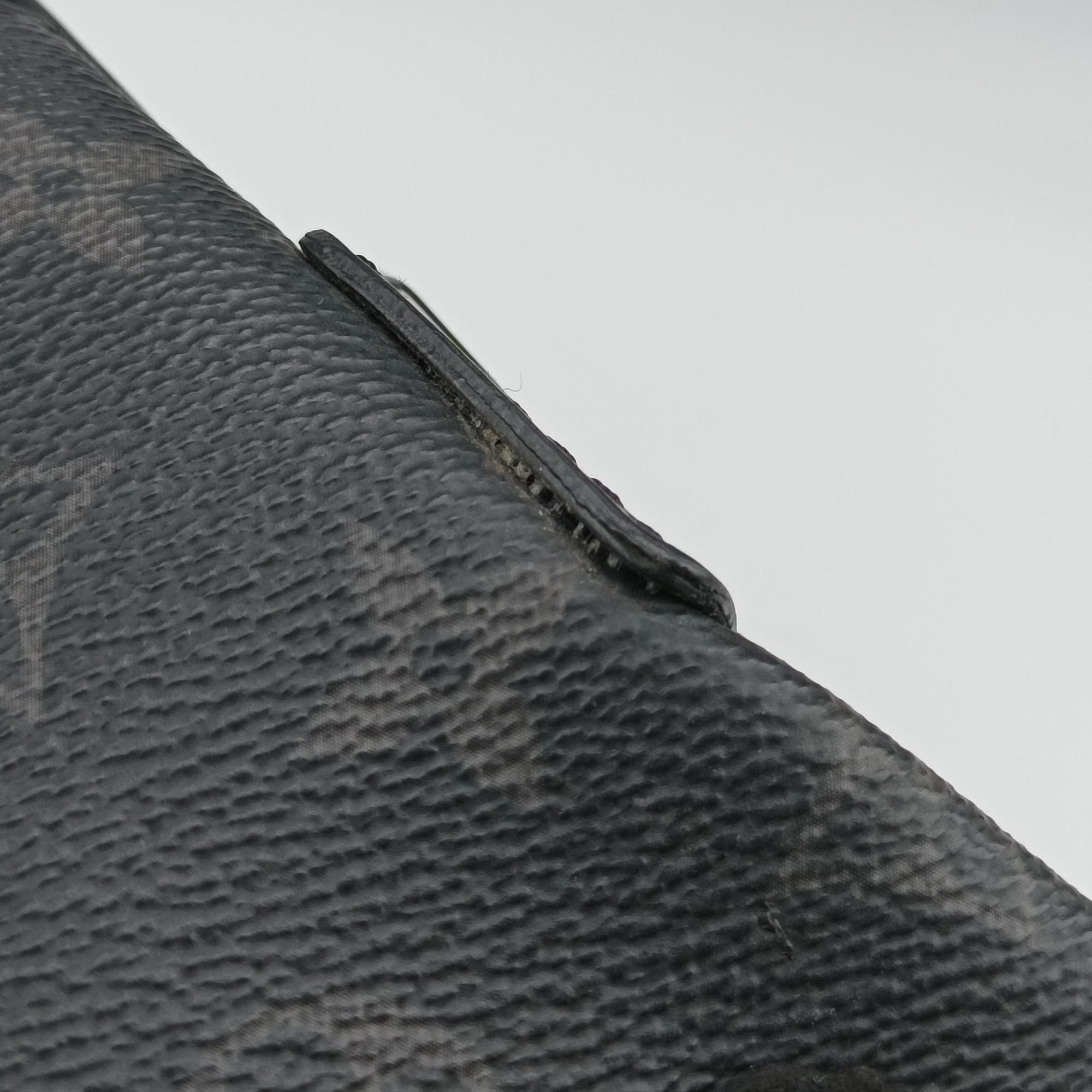 Pre-owned Louis Vuitton Explorer Noir Monogram Eclipse Canvas M40567 handbag | stylenewstar