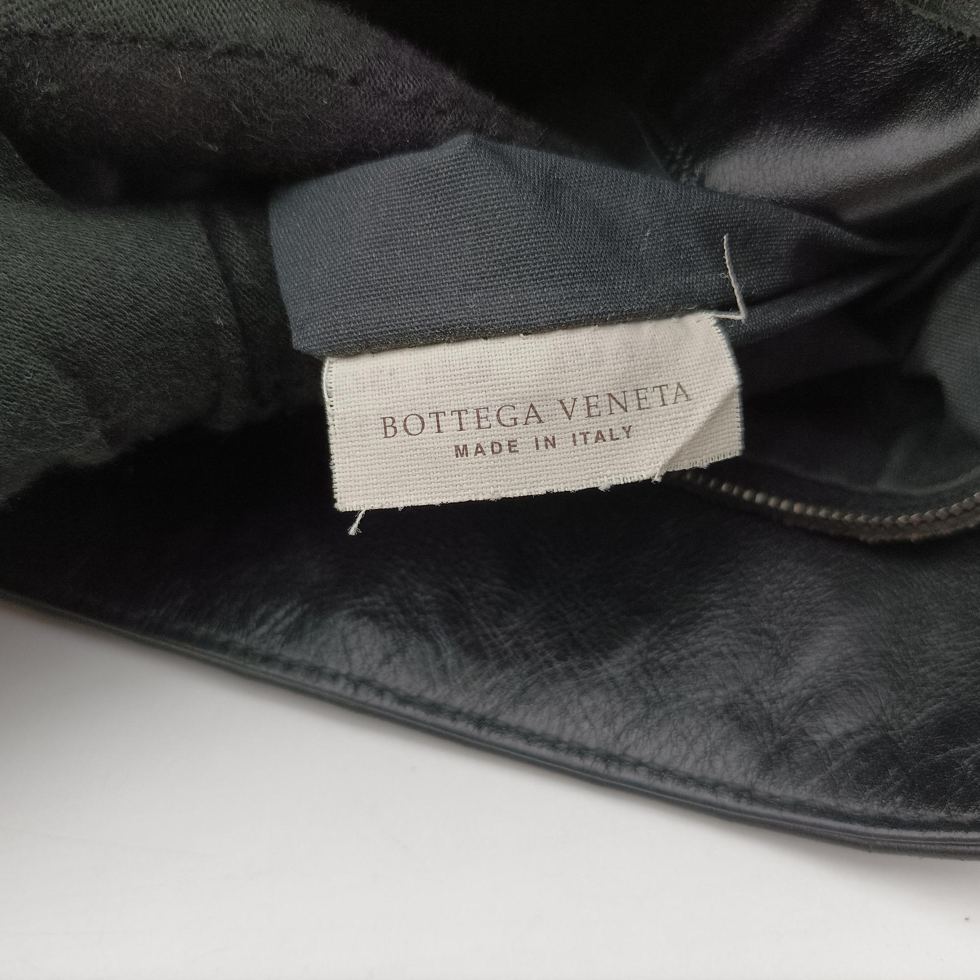 Vintage Bottega Veneta Intrecciato Black lambskin  clutchbag | stylenewstar