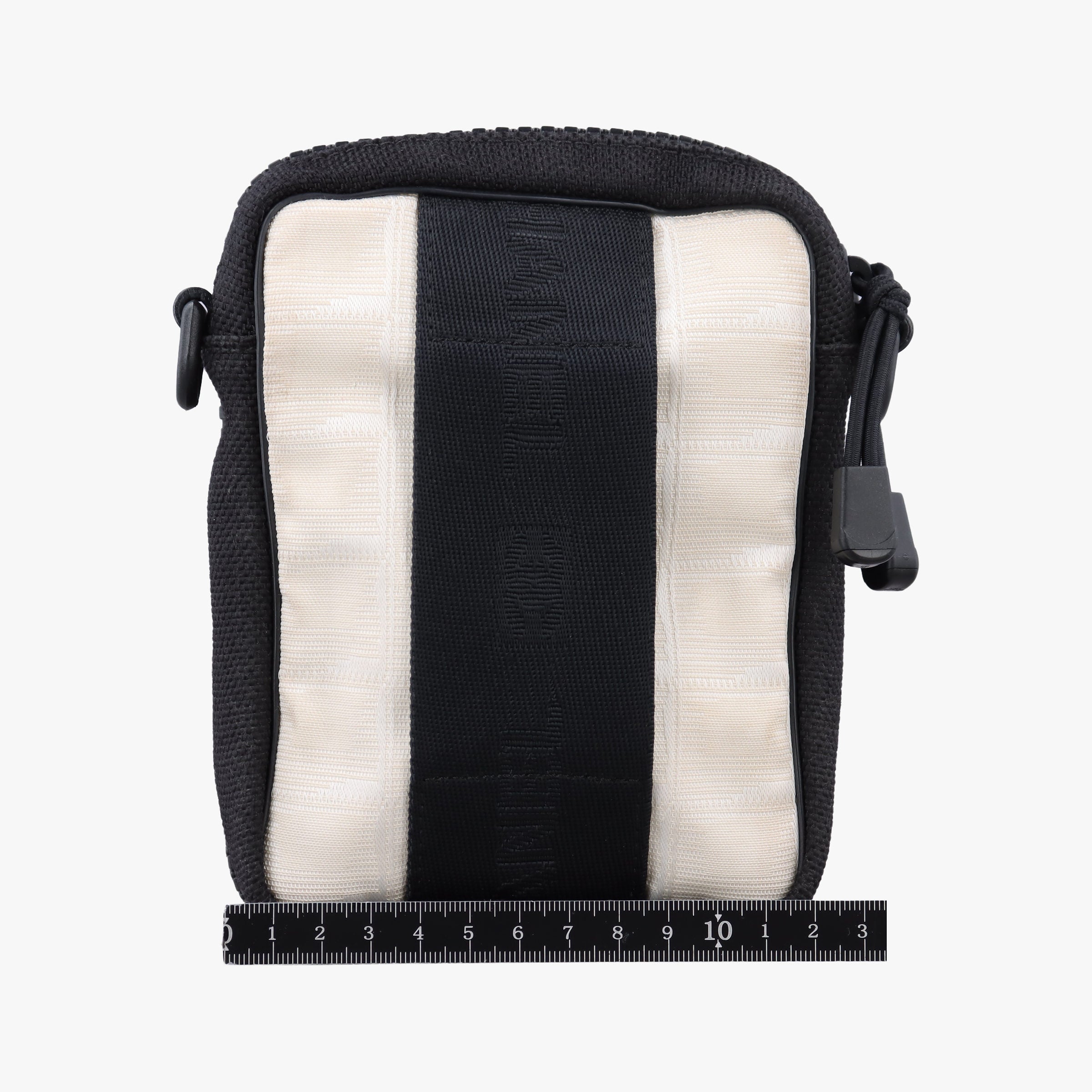 Pre-owned Chanel Sport Line Off-White × Black × Grey Nylon × Rubber Trims A22059 shoulderbag | stylenewstar