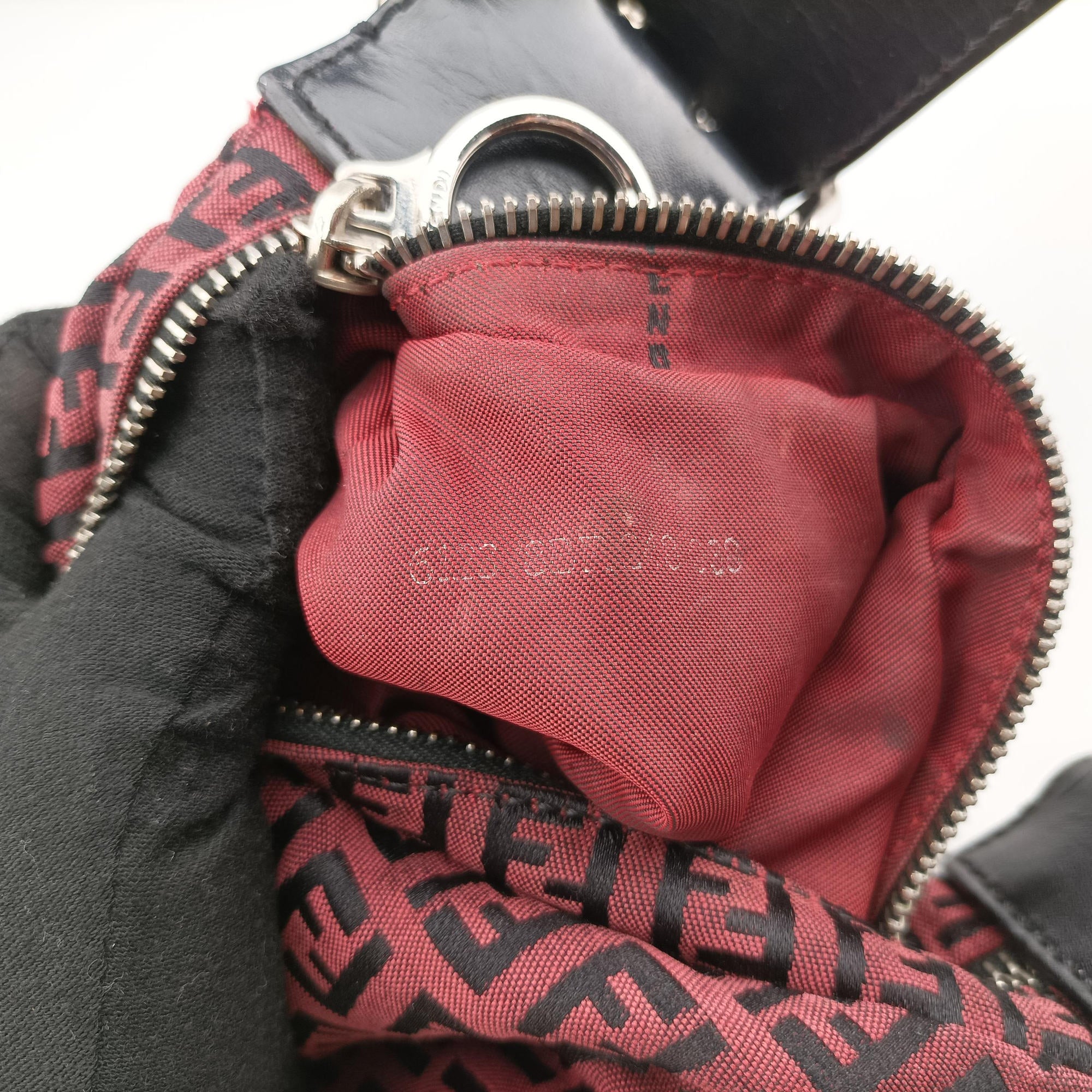 Pre-owned Fendi Oyster Zucchino Bordeaux × Black Jacquard Canvas × Leather 831660 shoulderbag | stylenewstar