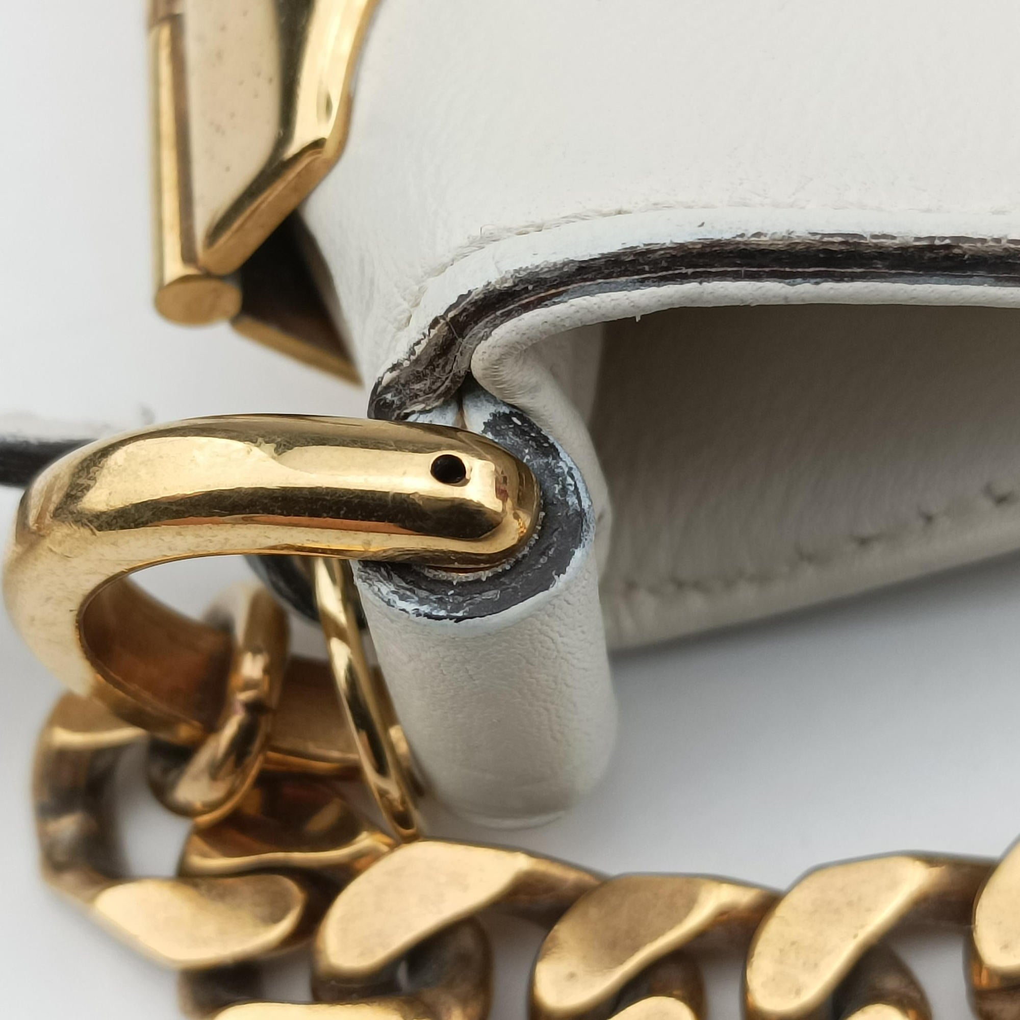 Vintage Gucci Large 1970 White Leather 290682 shoulderbag | stylenewstar