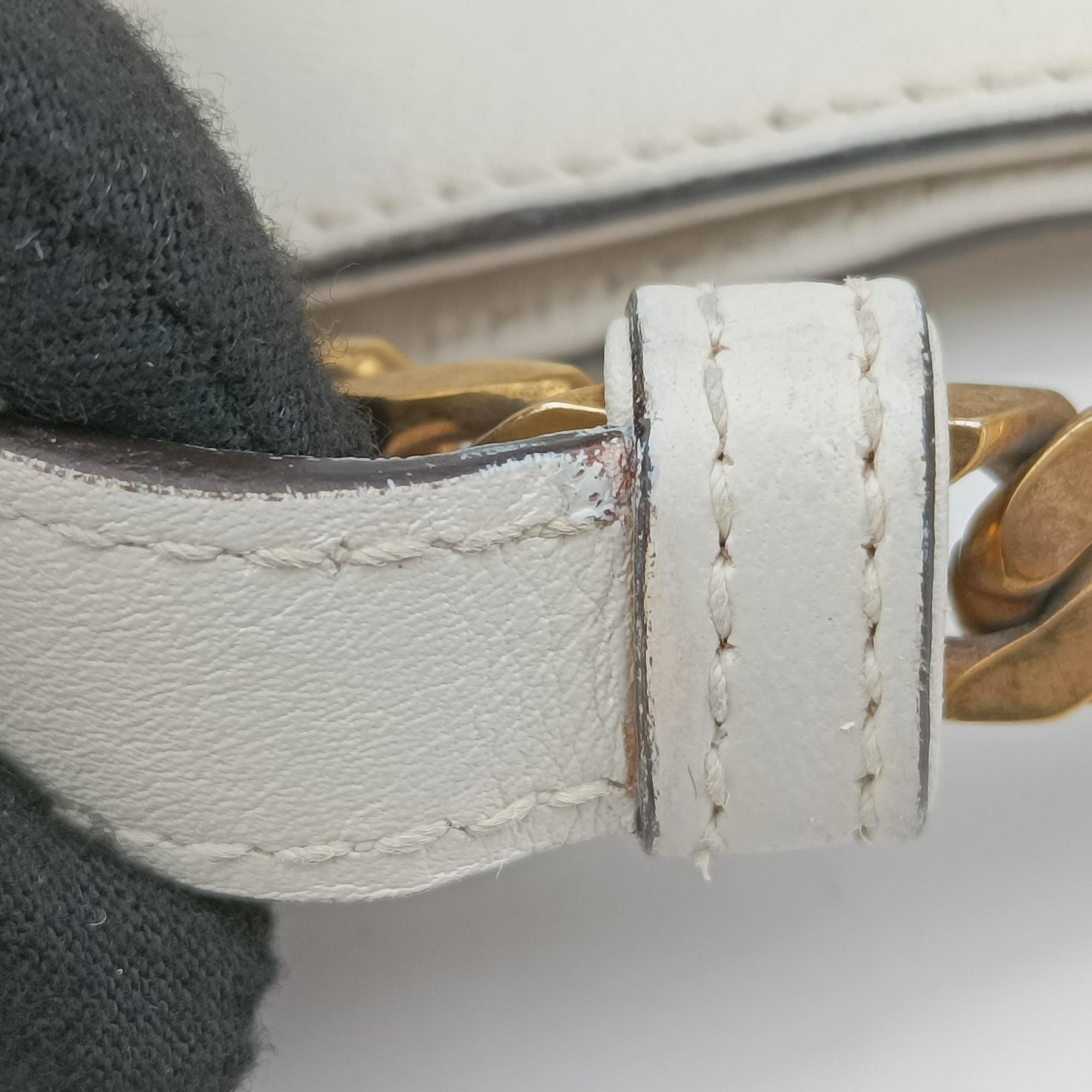 Vintage Gucci Large 1970 White Leather 290682 shoulderbag | stylenewstar