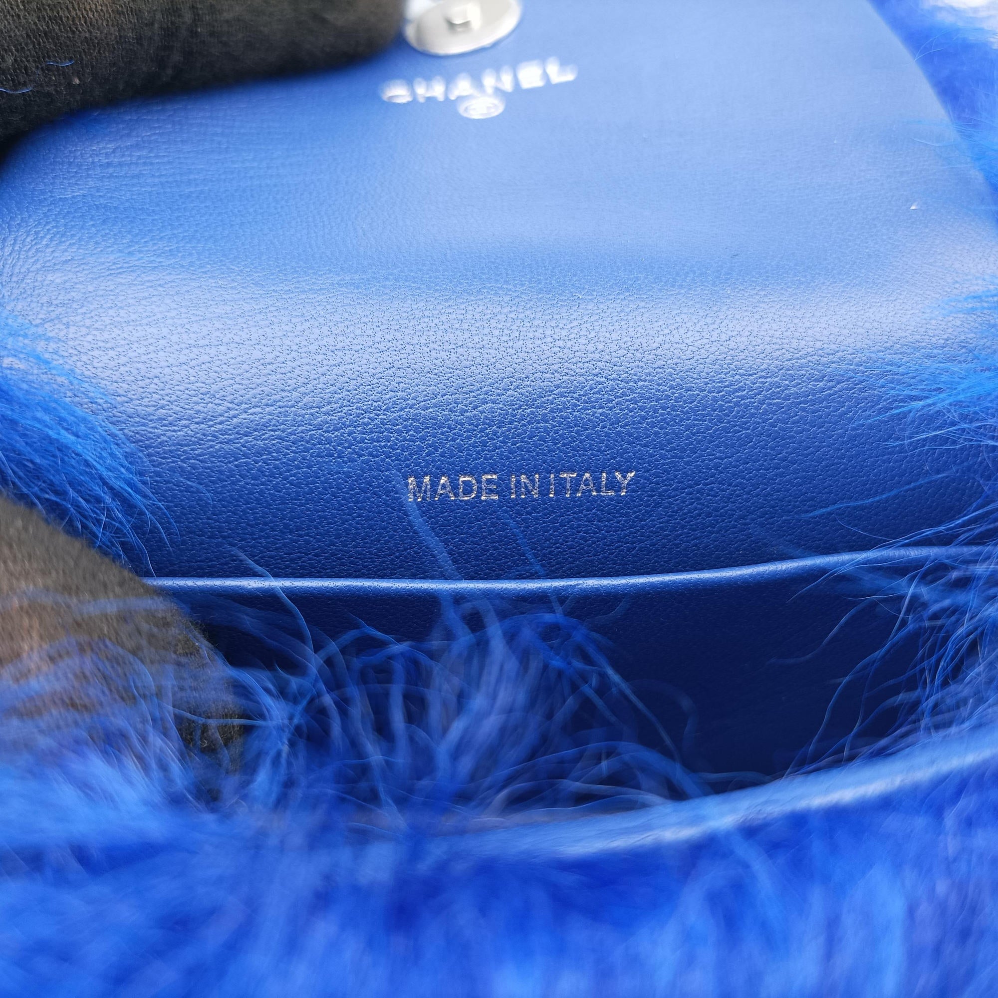 Vintage Chanel Shearling CC Hook Card Holder Blue wool AP2397 handbag | stylenewstar