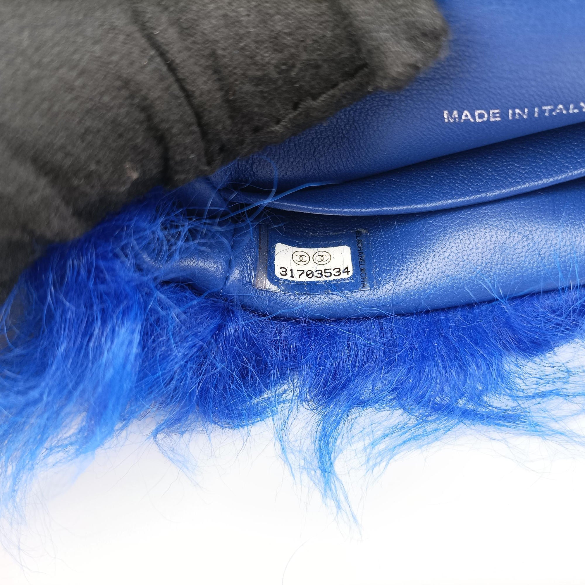 Vintage Chanel Shearling CC Hook Card Holder Blue wool AP2397 handbag | stylenewstar