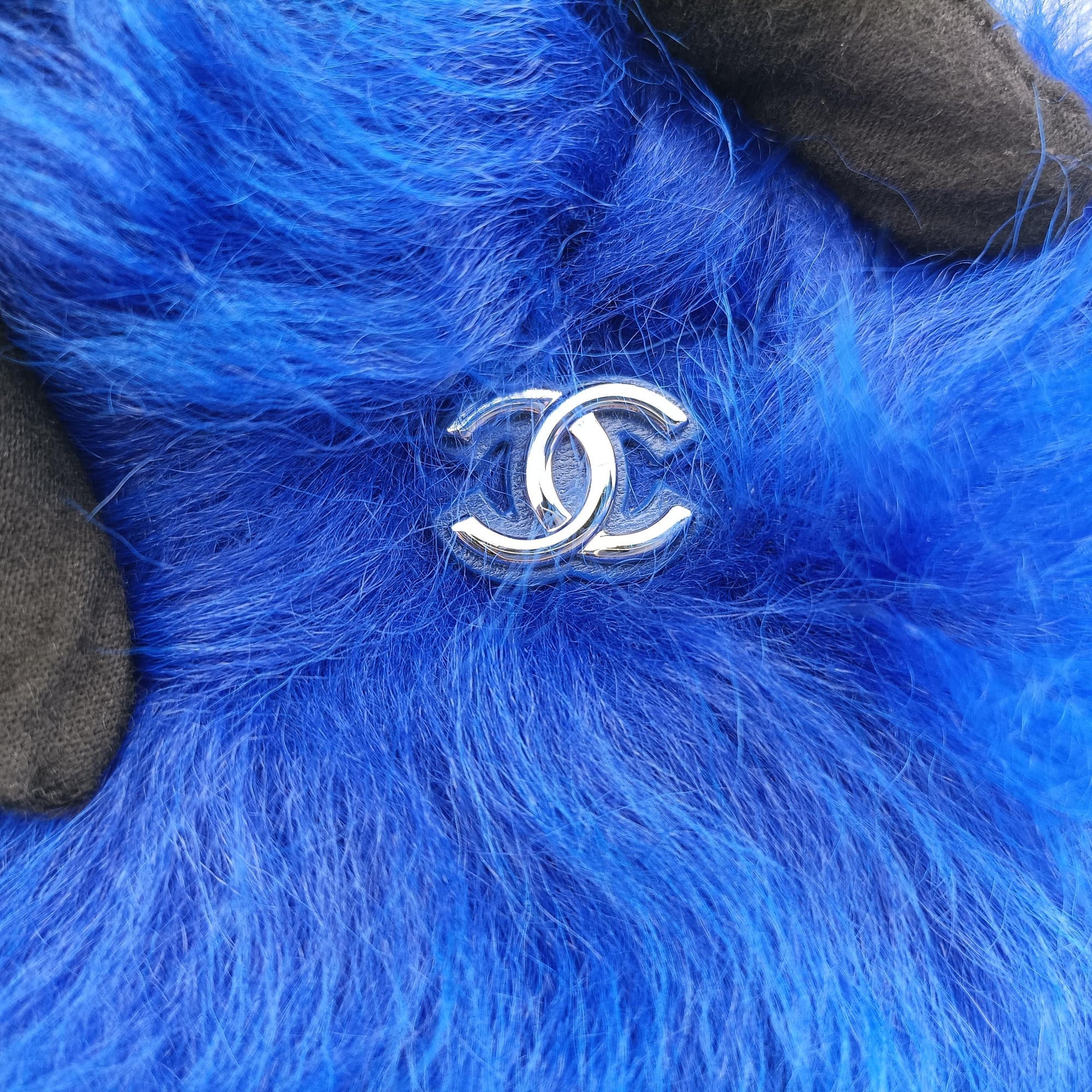 Vintage Chanel Shearling CC Hook Card Holder Blue wool AP2397 handbag | stylenewstar