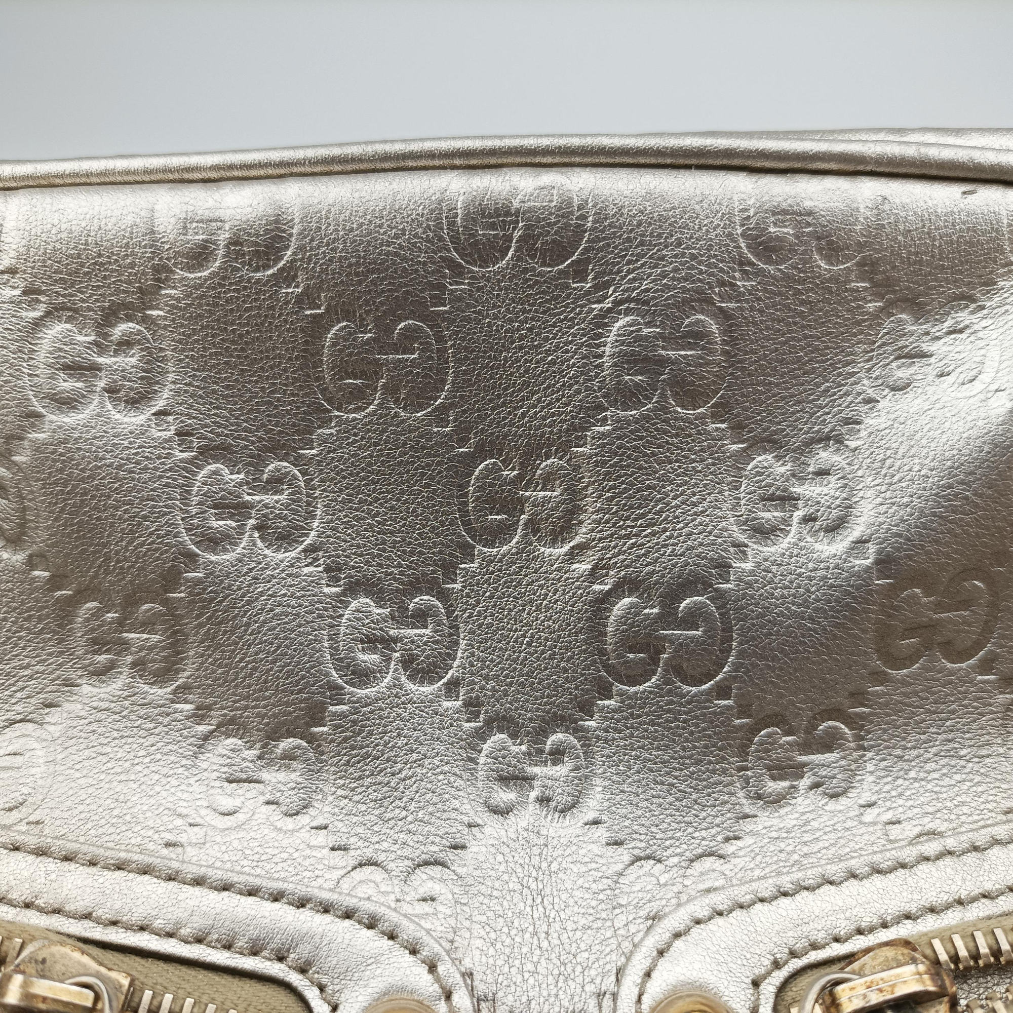 Secondhand Gucci Guccissima Capri Golden Leather 152462 shoulderbag | stylenewstar