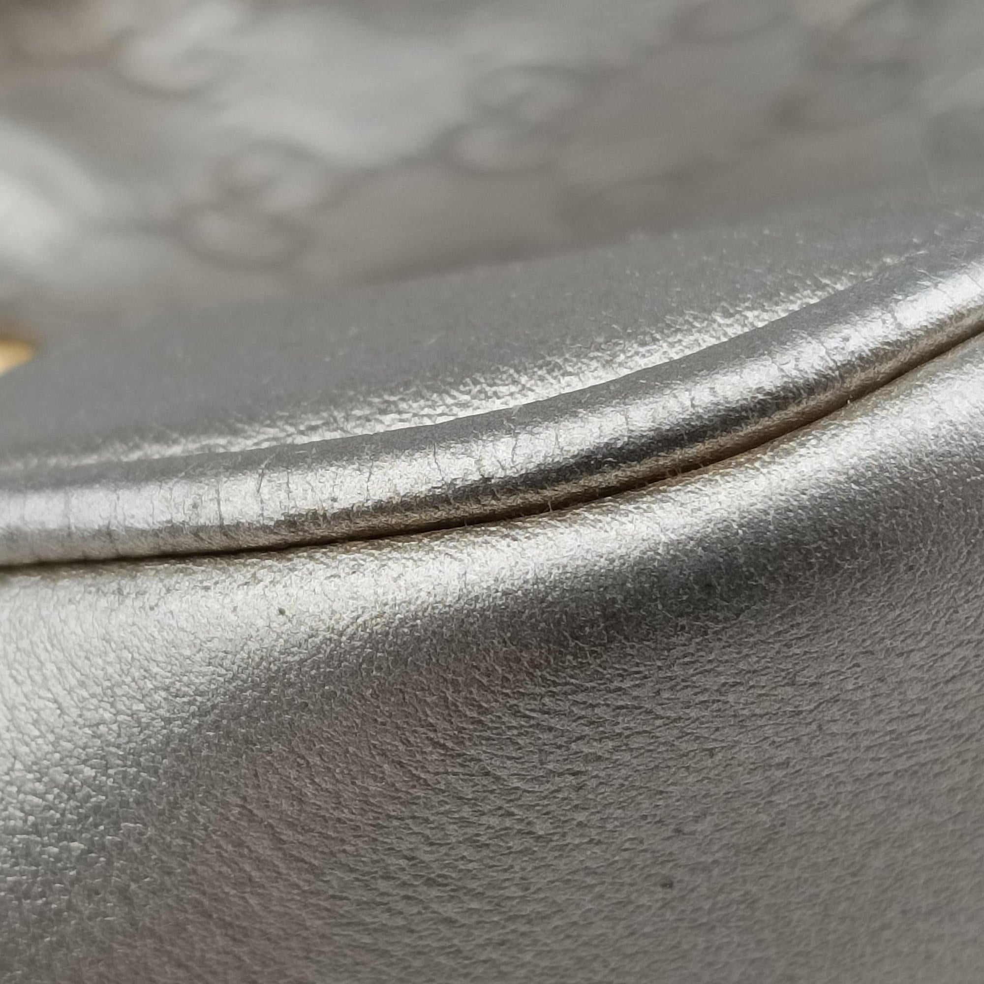 Secondhand Gucci Guccissima Capri Golden Leather 152462 shoulderbag | stylenewstar