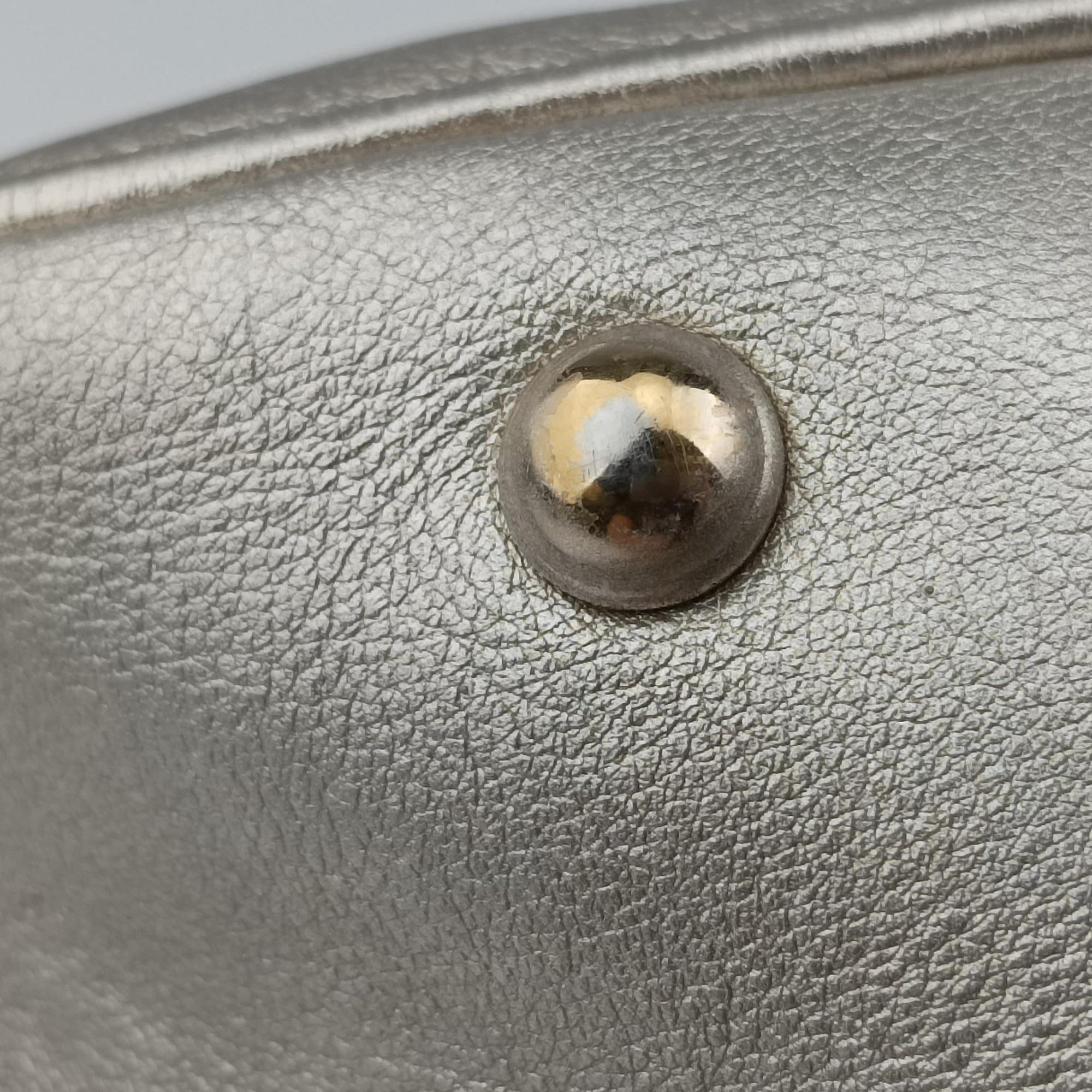 Secondhand Gucci Guccissima Capri Golden Leather 152462 shoulderbag | stylenewstar