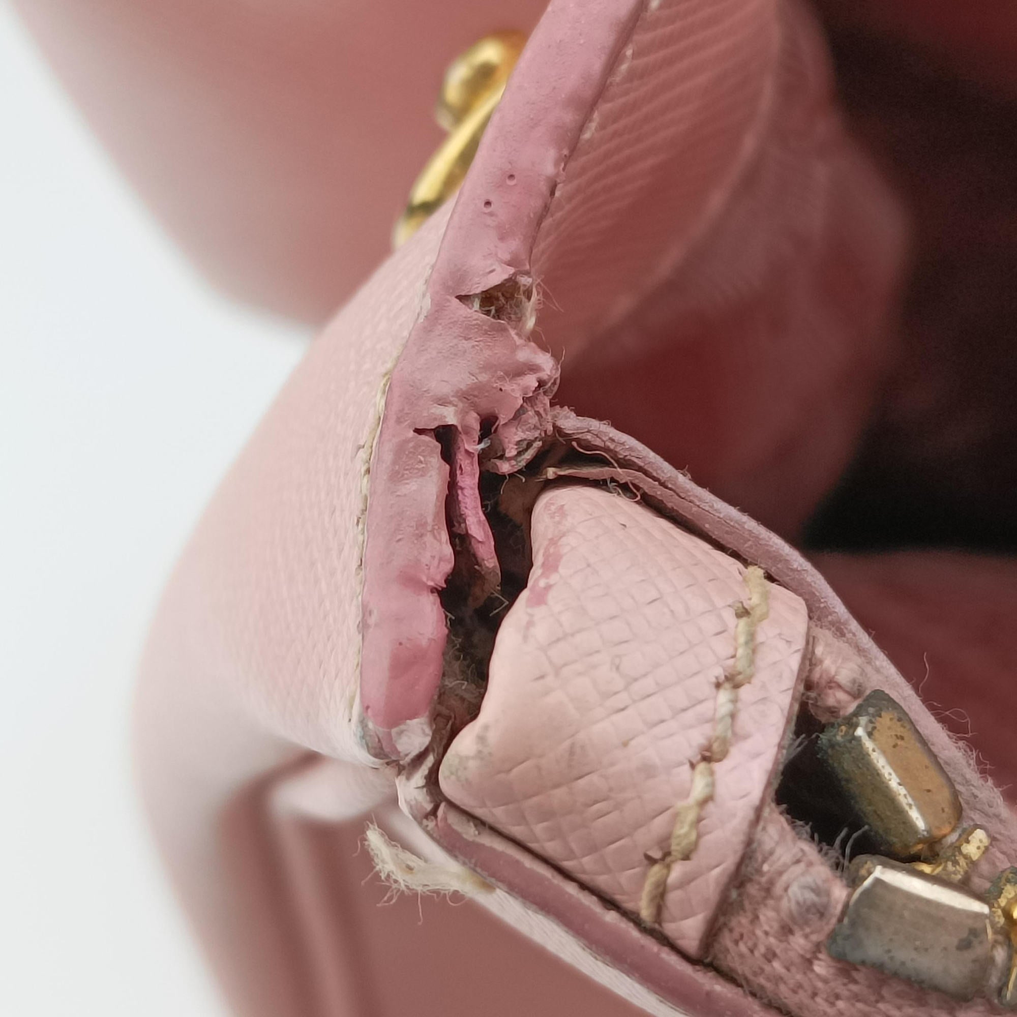 Vintage Prada Galleria Pink SAFFIANO Leather BN1874 shoulderbag | stylenewstar