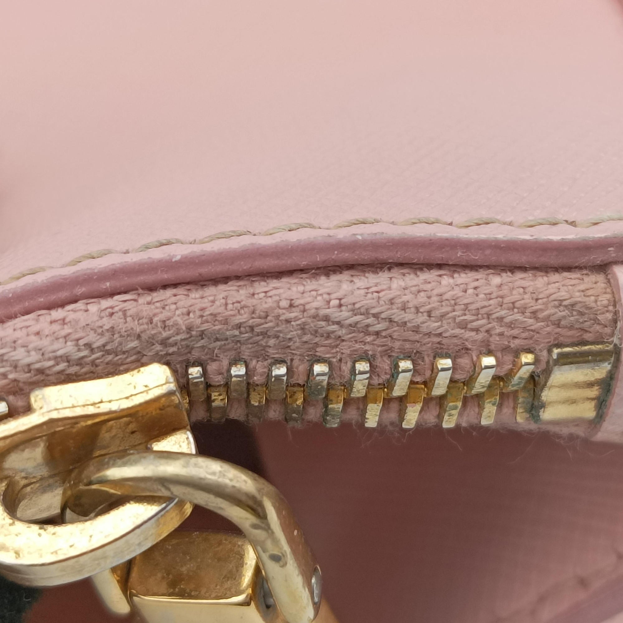 Vintage Prada Galleria Pink SAFFIANO Leather BN1874 shoulderbag | stylenewstar