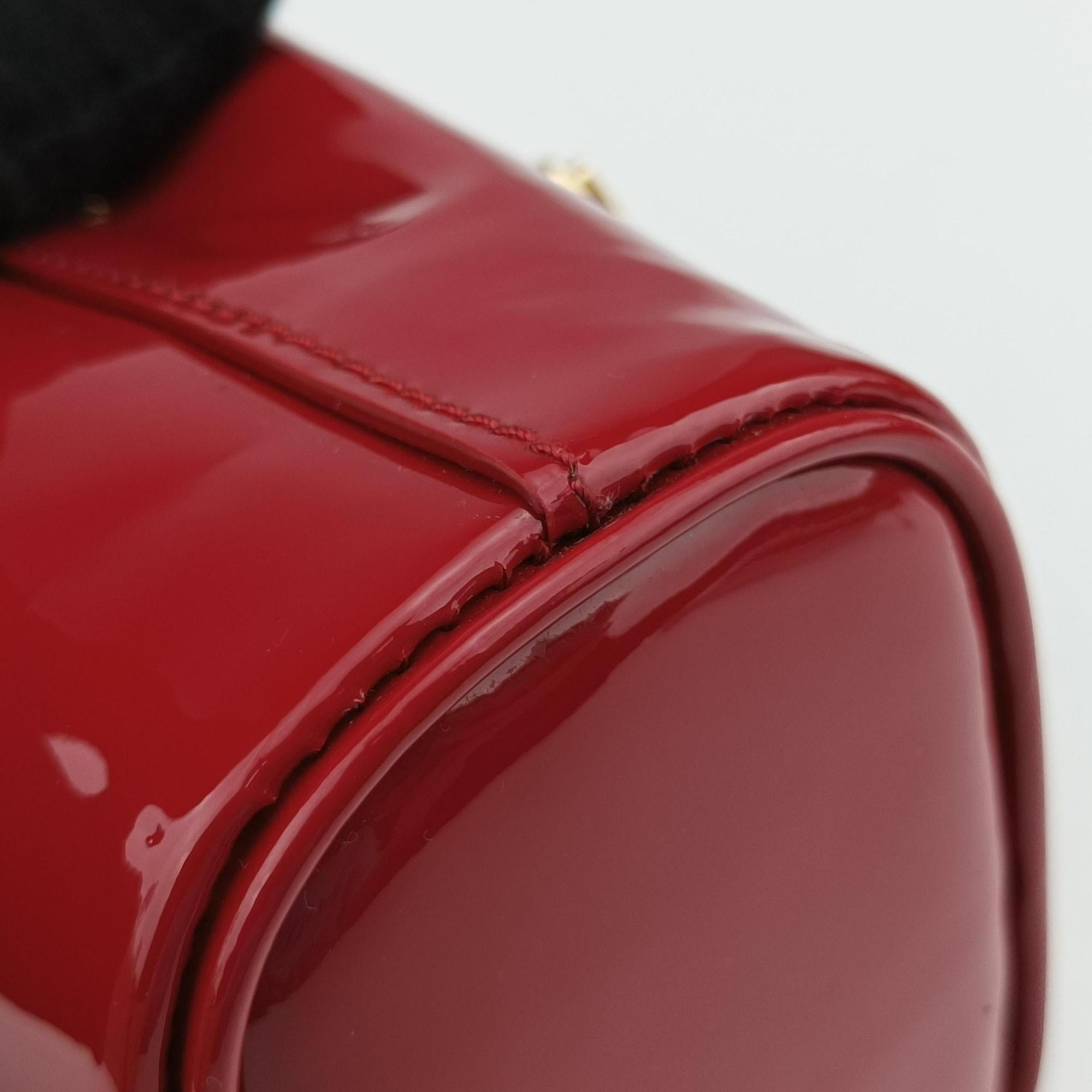 Pre-owned Prada Mini Drawstring Red Enamel 1NR016 shoulderbag | stylenewstar