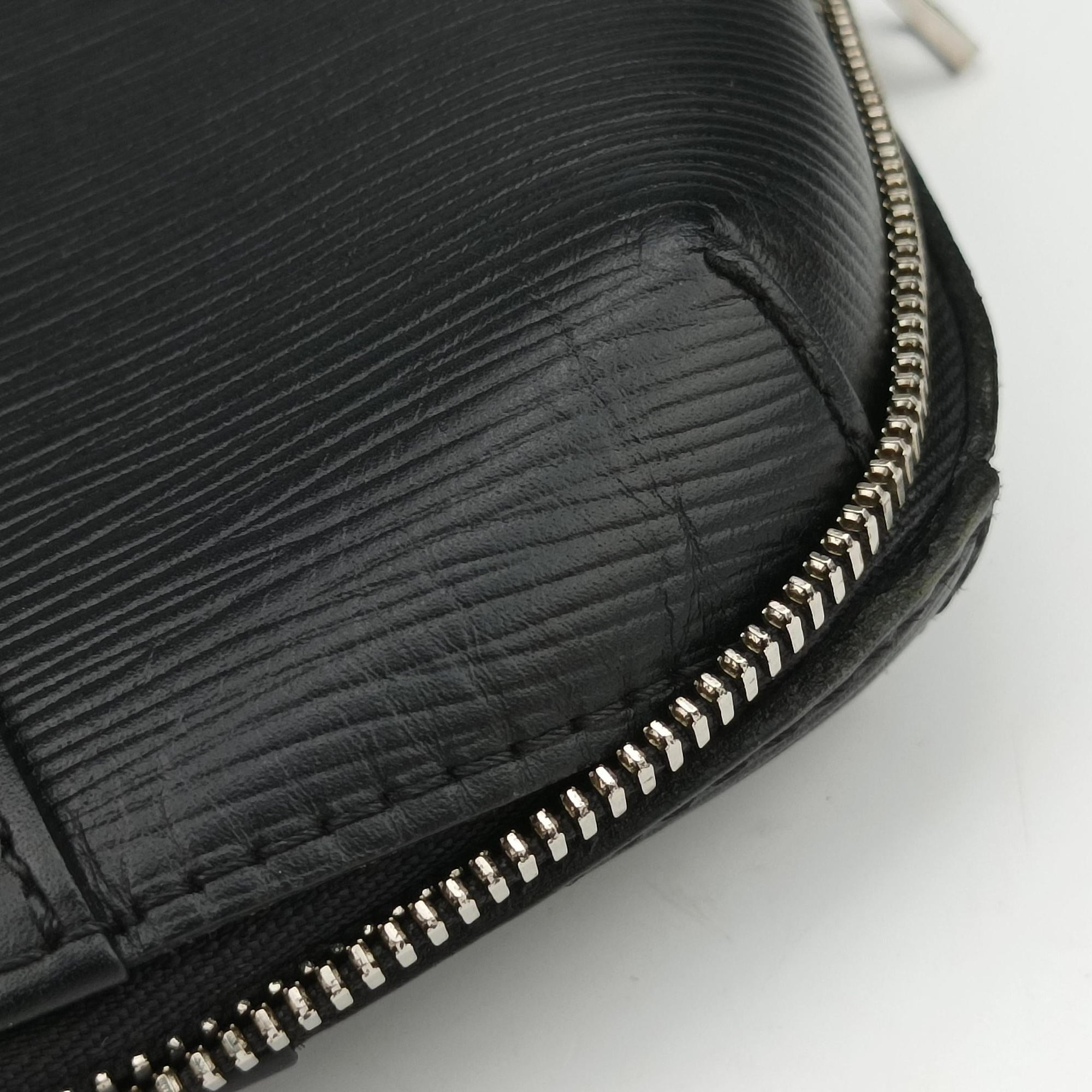 Pre-owned Louis Vuitton PorteDocument noir Epi M50163 handbag | stylenewstar