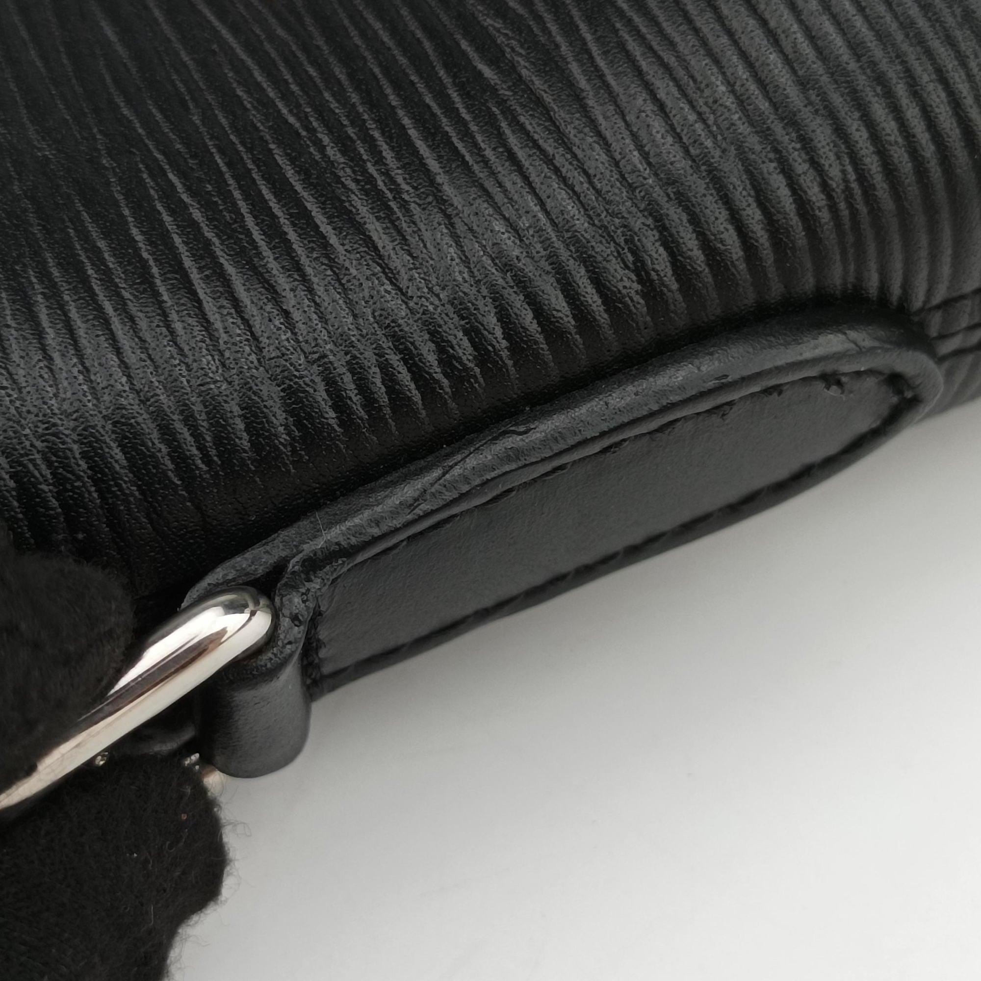 Pre-owned Louis Vuitton PorteDocument noir Epi M50163 handbag | stylenewstar