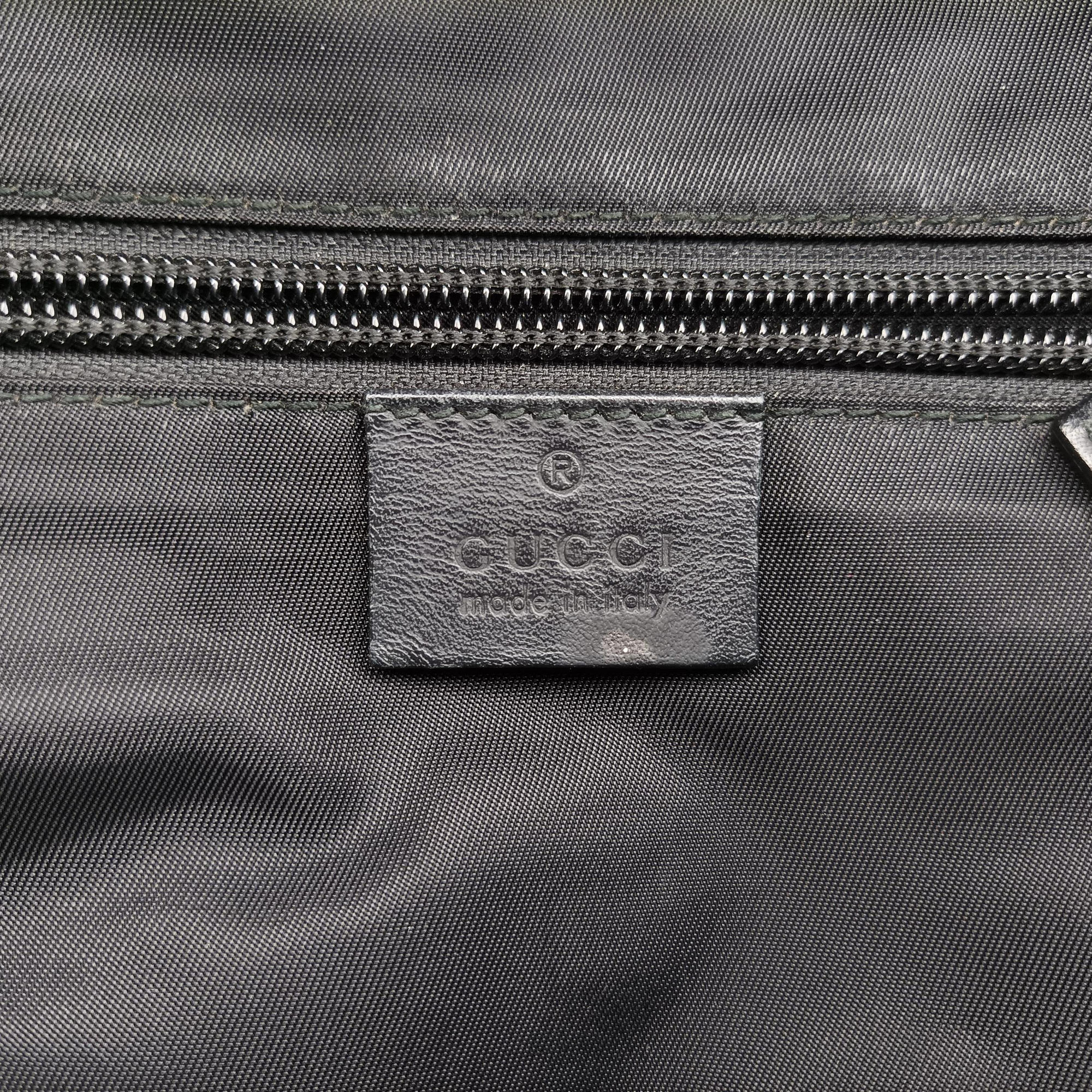 Pre-owned Gucci Guccissima Messenger Black Leather 246067 shoulderbag | stylenewstar
