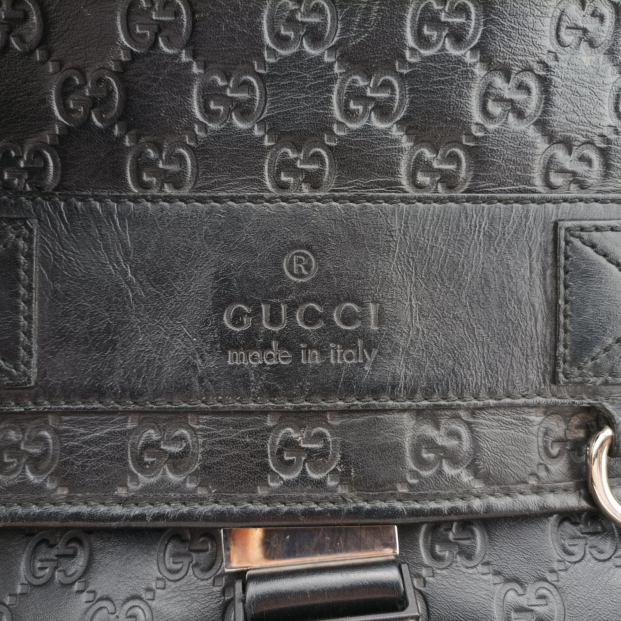 Pre-owned Gucci Guccissima Messenger Black Leather 246067 shoulderbag | stylenewstar
