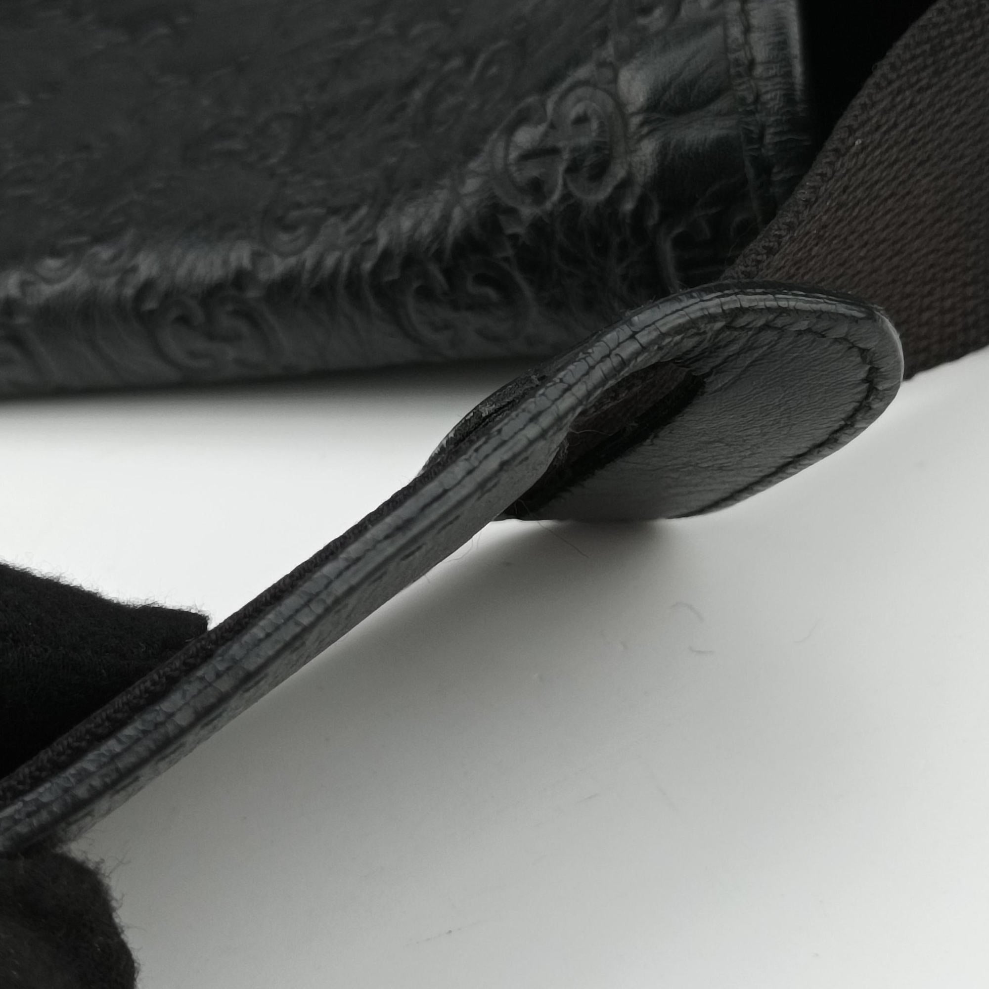 Pre-owned Gucci Guccissima Messenger Black Leather 246067 shoulderbag | stylenewstar