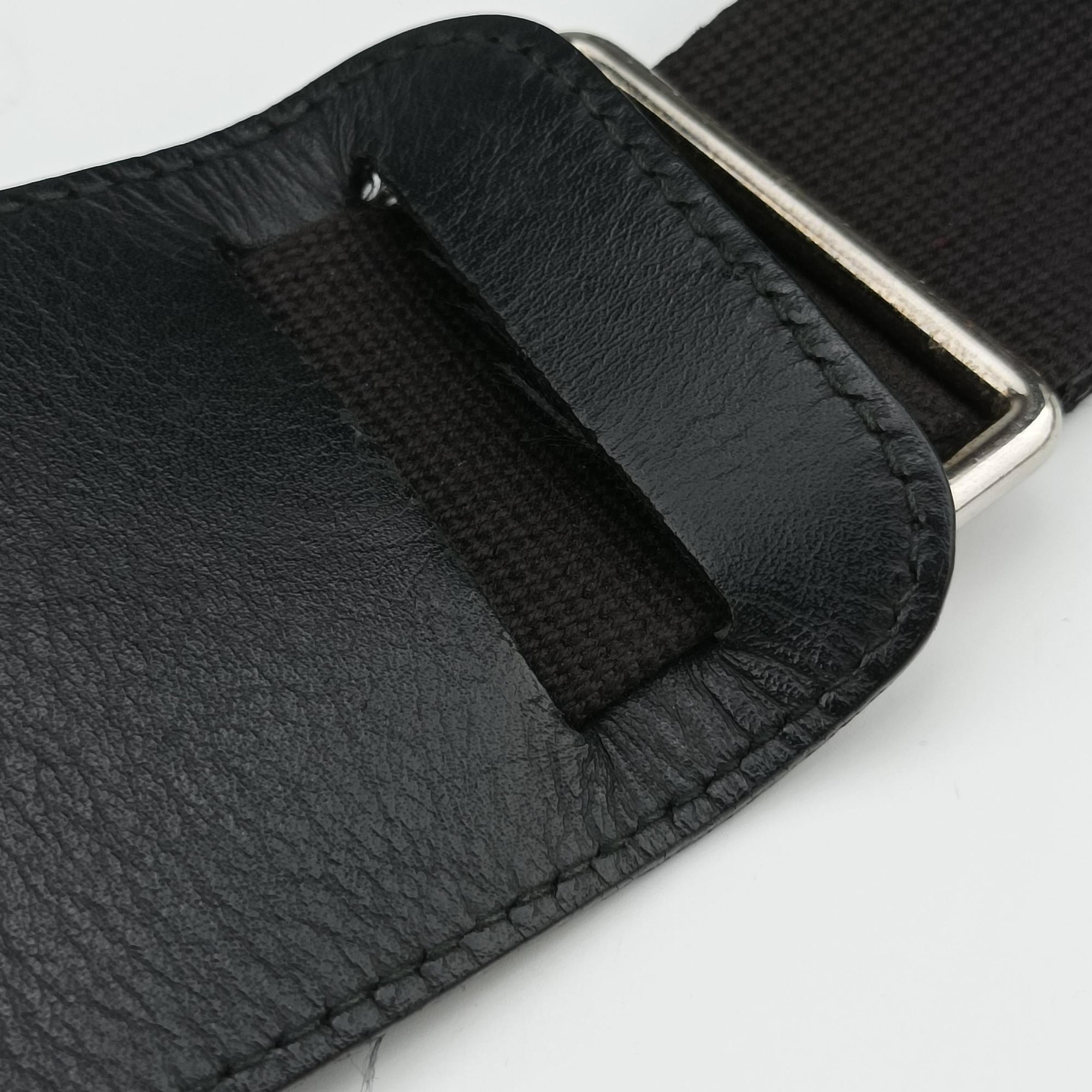 Pre-owned Gucci Guccissima Messenger Black Leather 246067 shoulderbag | stylenewstar