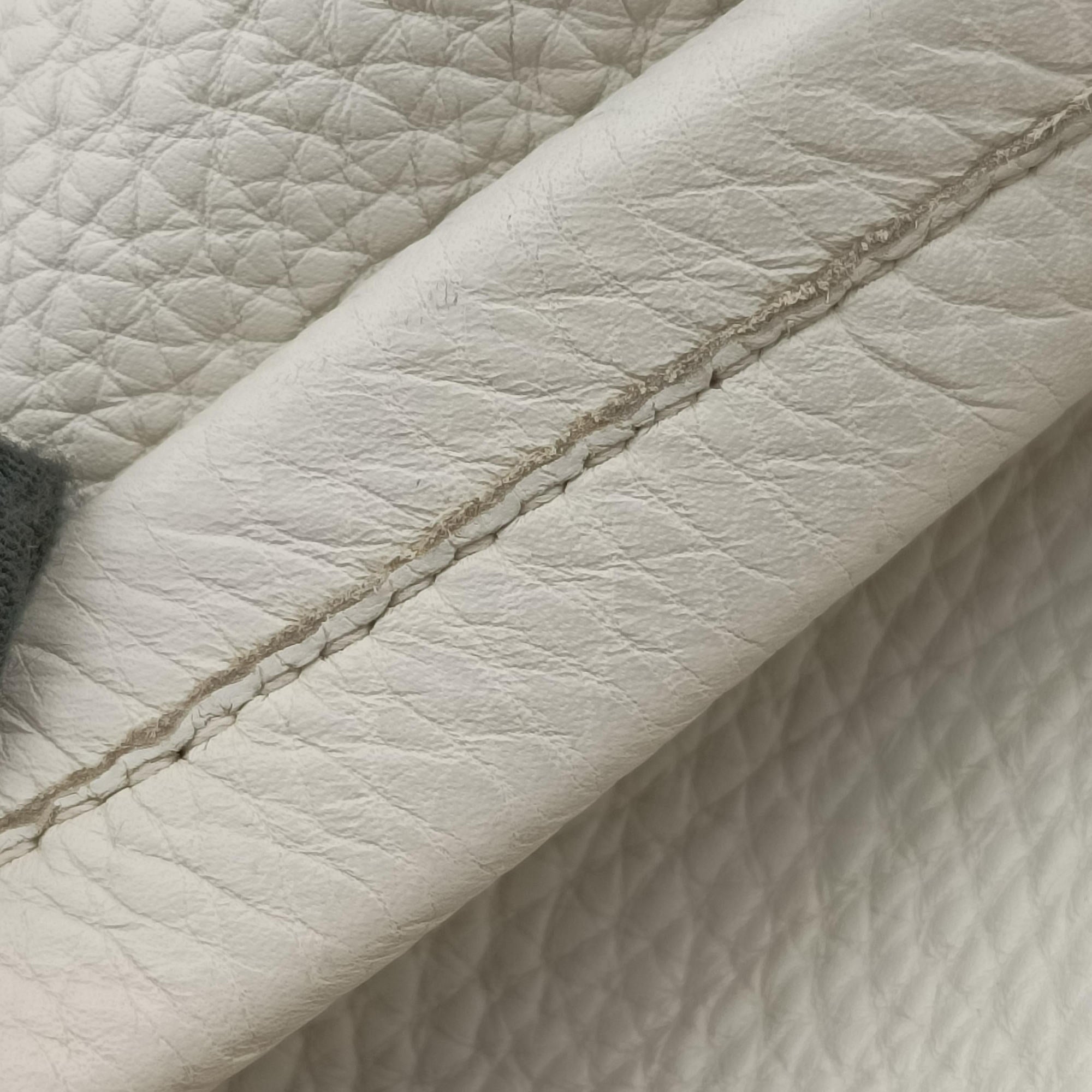 Pre-owned Gucci Twill Interlocking G White Leather 309529 handbag | stylenewstar