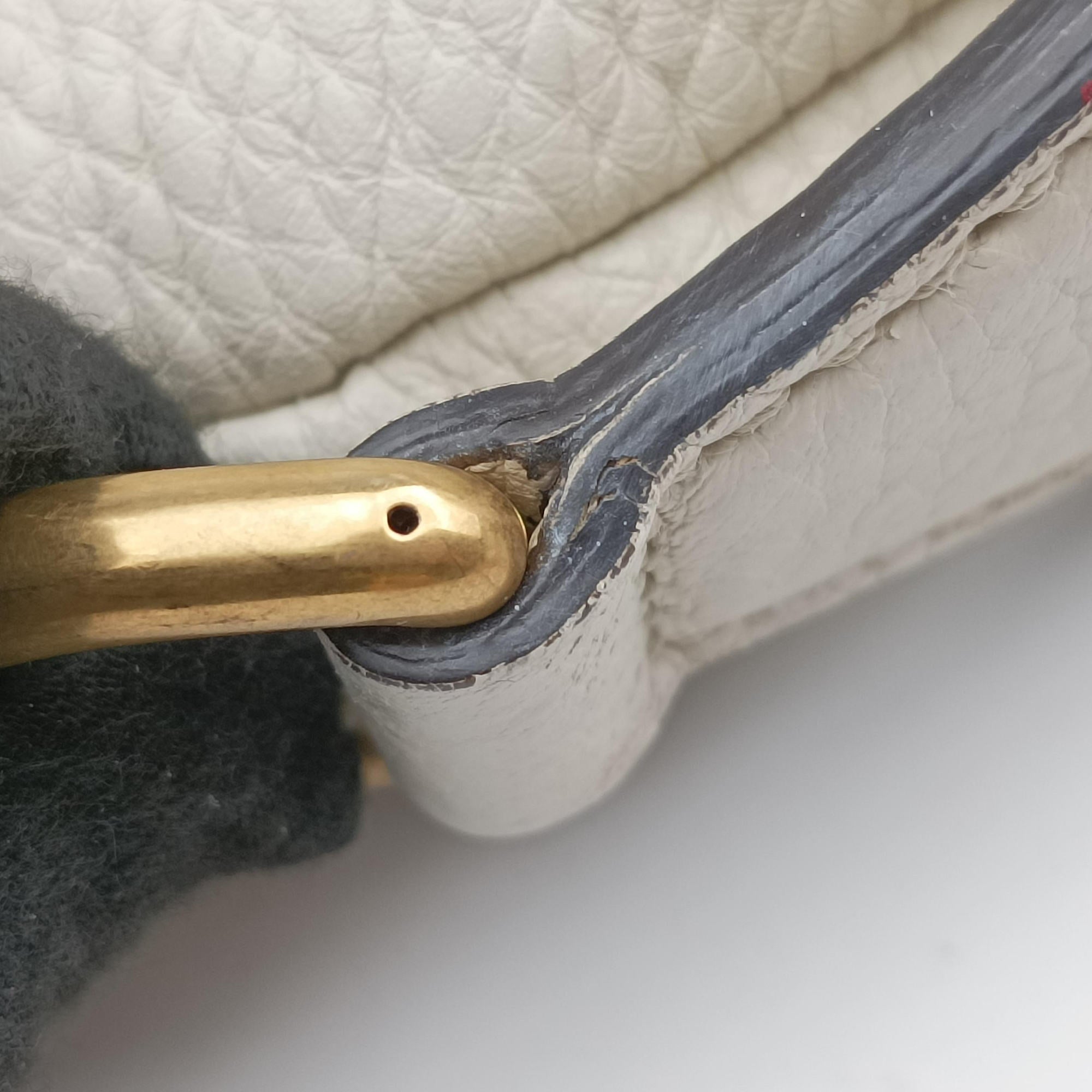 Pre-owned Gucci Twill Interlocking G White Leather 309529 handbag | stylenewstar