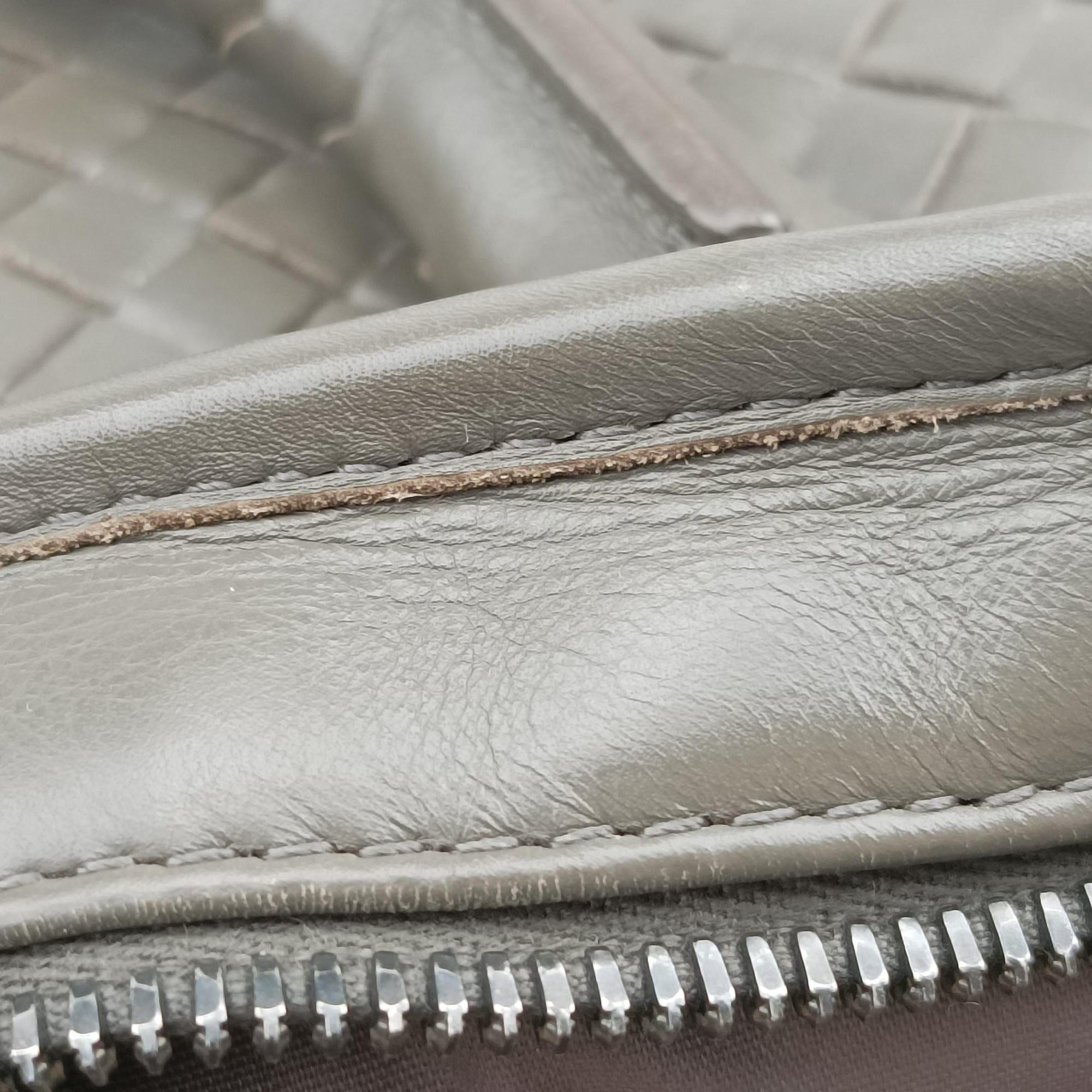 Secondhand Bottega Veneta Intrecciato Grey lambskin  handbag | stylenewstar