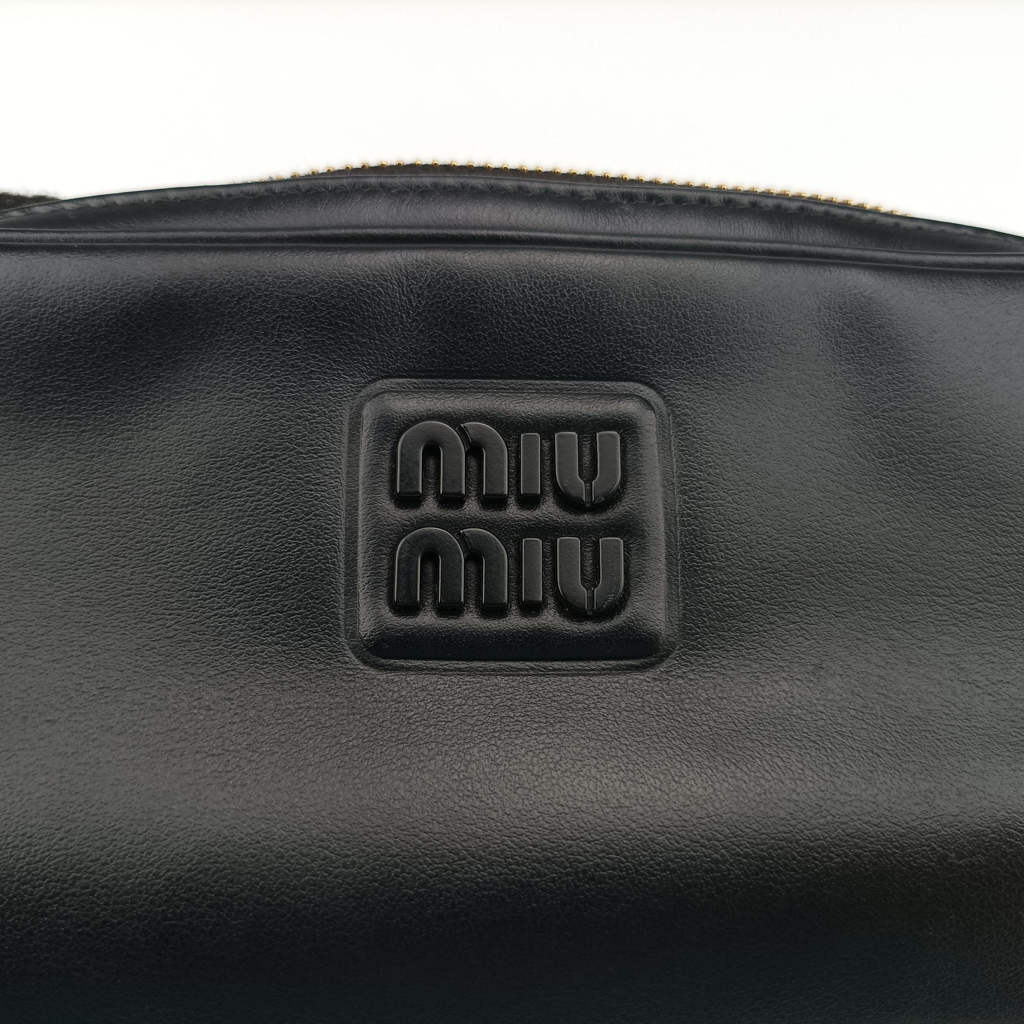 Pre-owned Miu Miu Logo belt Black leather  bum bag/waist bag | stylenewstar