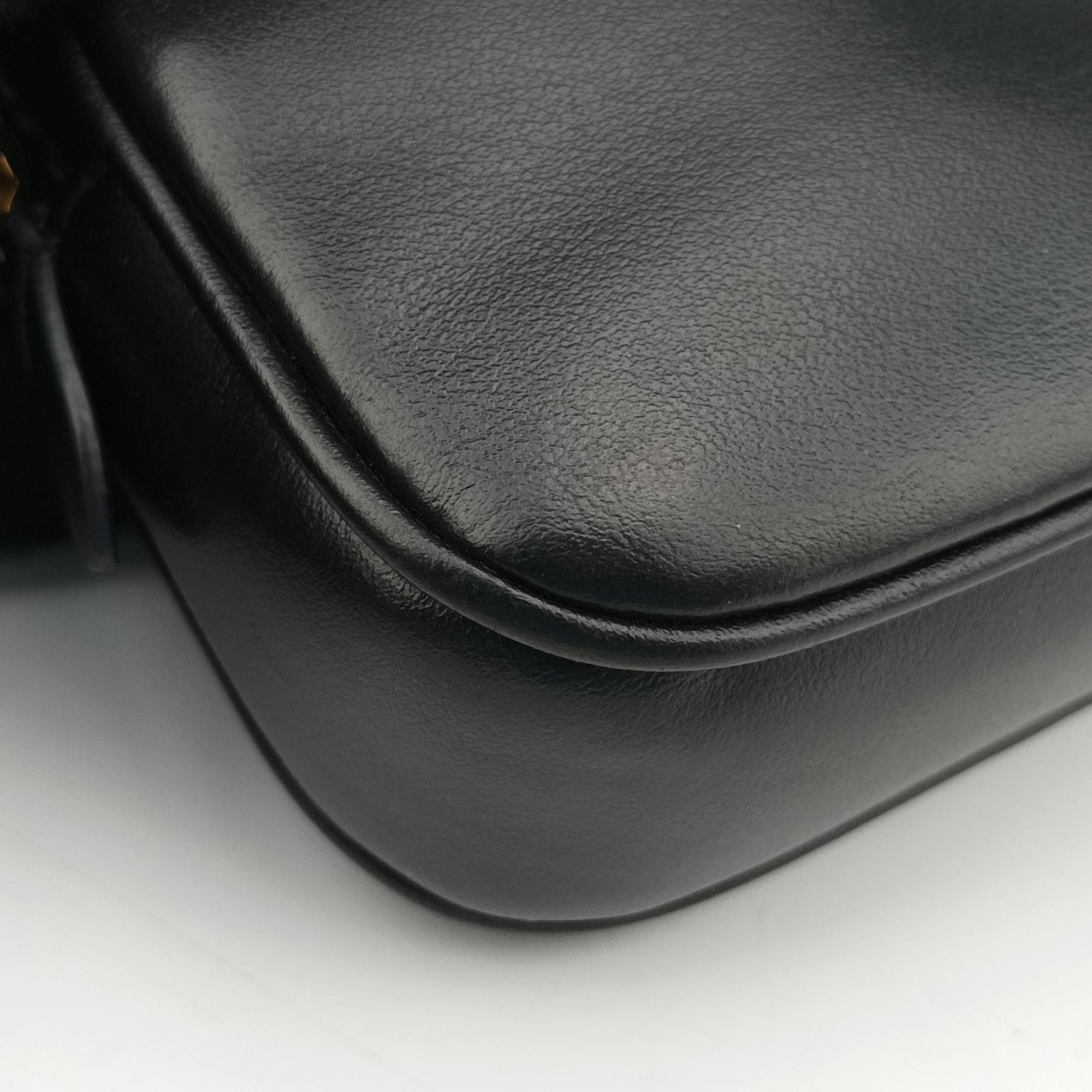 Pre-owned Miu Miu Logo belt Black leather  bum bag/waist bag | stylenewstar