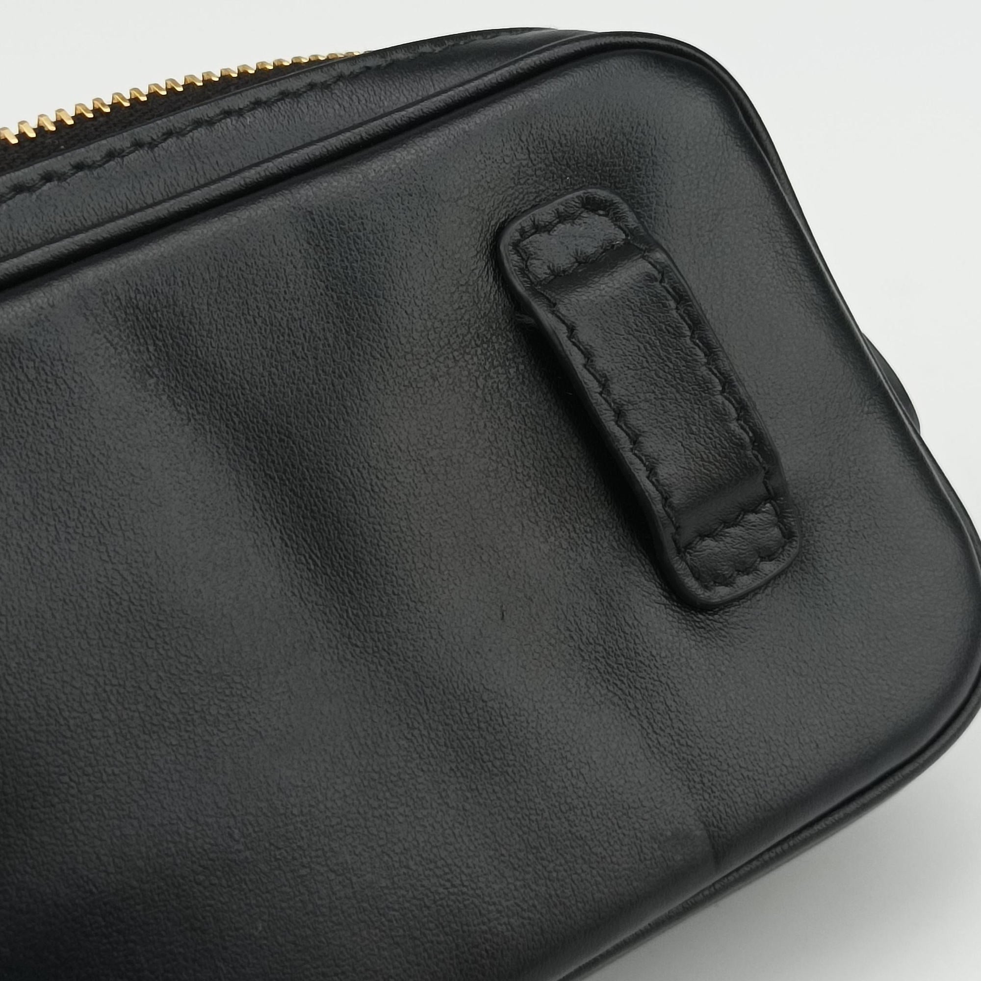Pre-owned Miu Miu Logo belt Black leather  bum bag/waist bag | stylenewstar