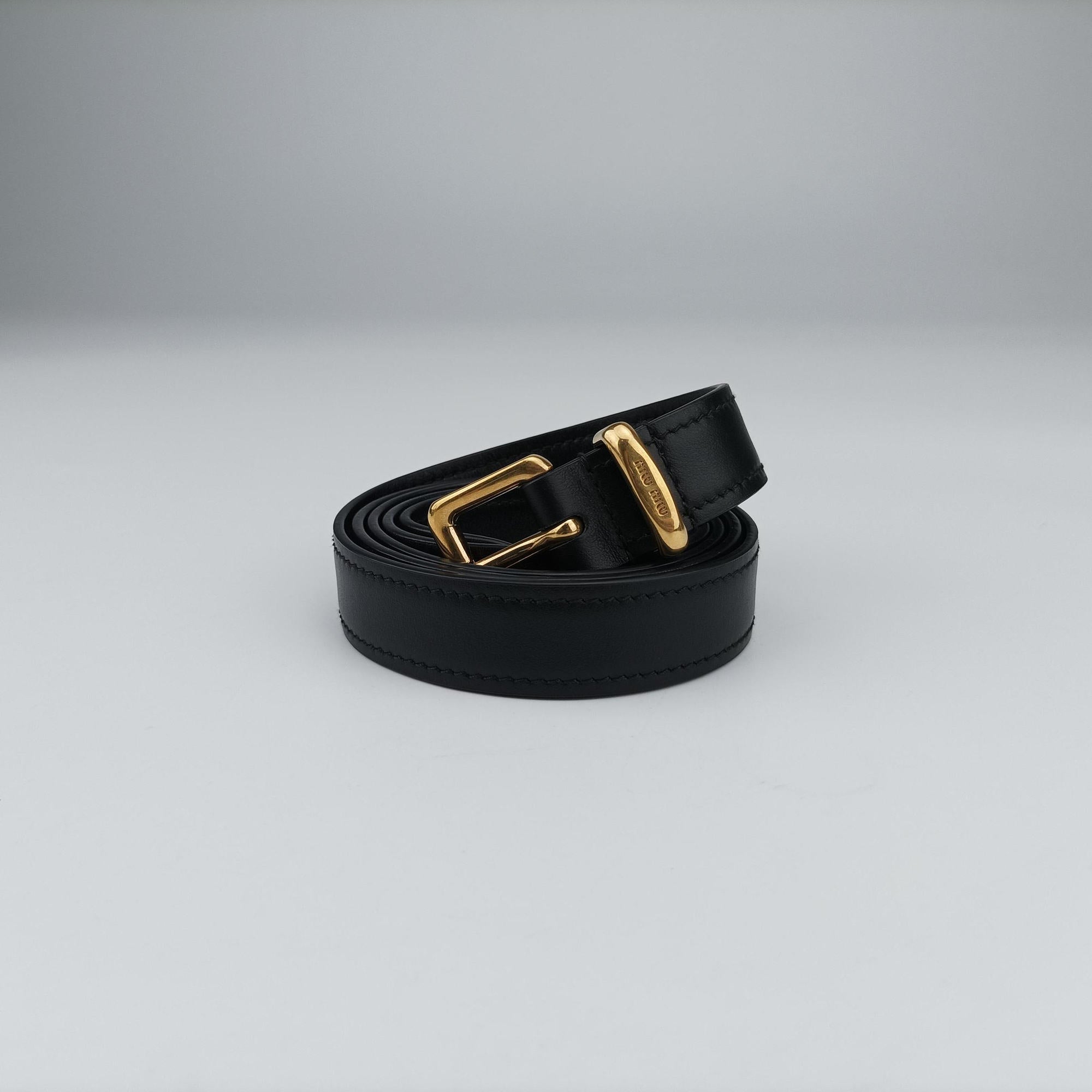 Pre-owned Miu Miu Logo belt Black leather  bum bag/waist bag | stylenewstar
