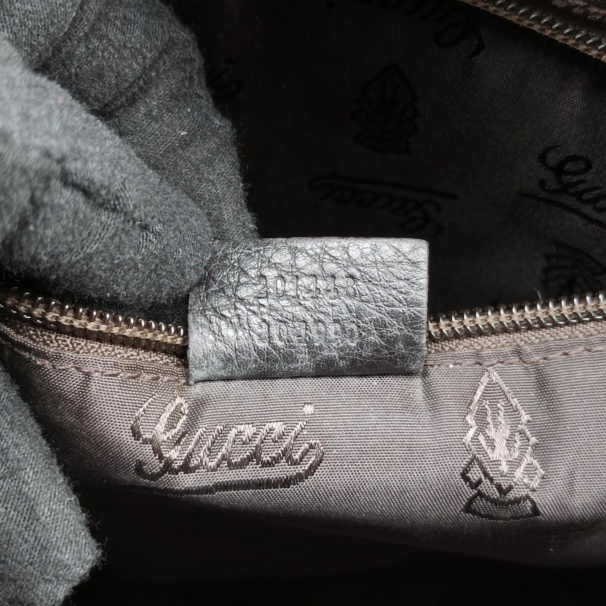 Pre-owned Gucci Guccissima Messenger Black Leather 201448 shoulderbag | stylenewstar