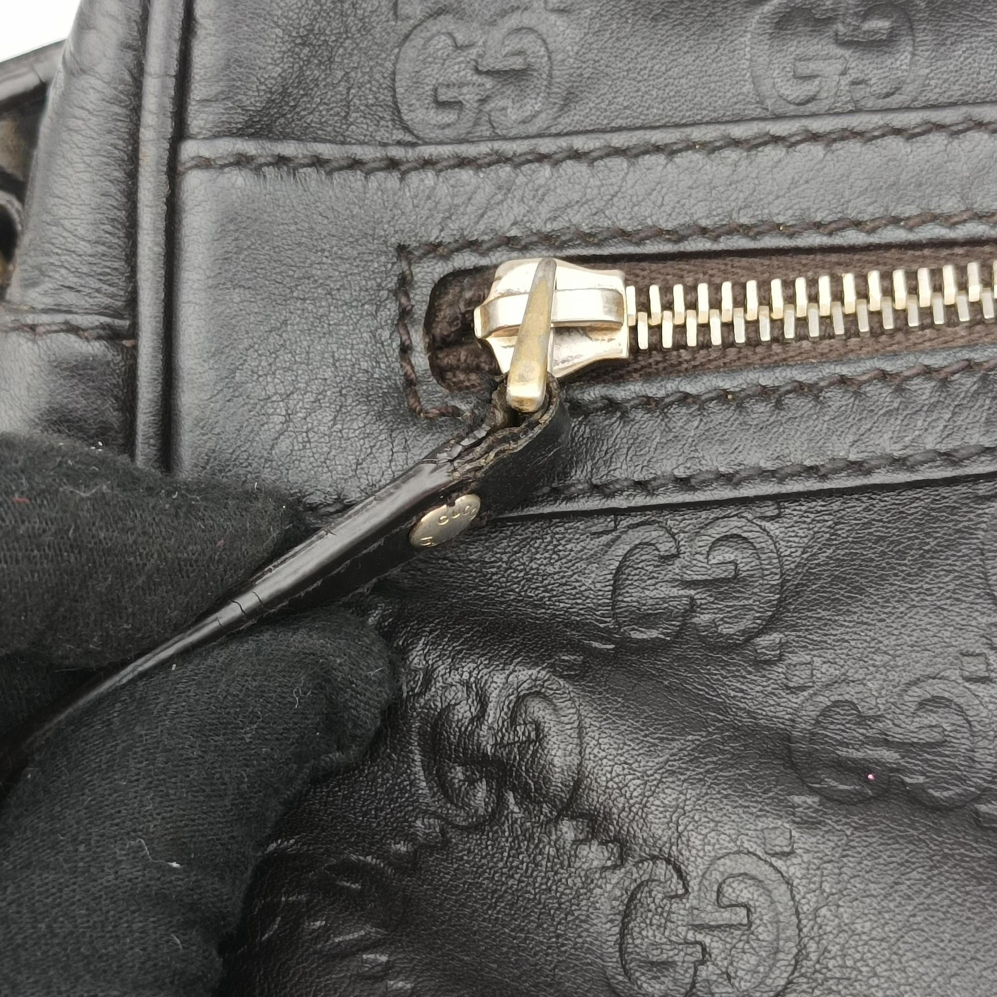 Pre-owned Gucci Guccissima Messenger Black Leather 201448 shoulderbag | stylenewstar