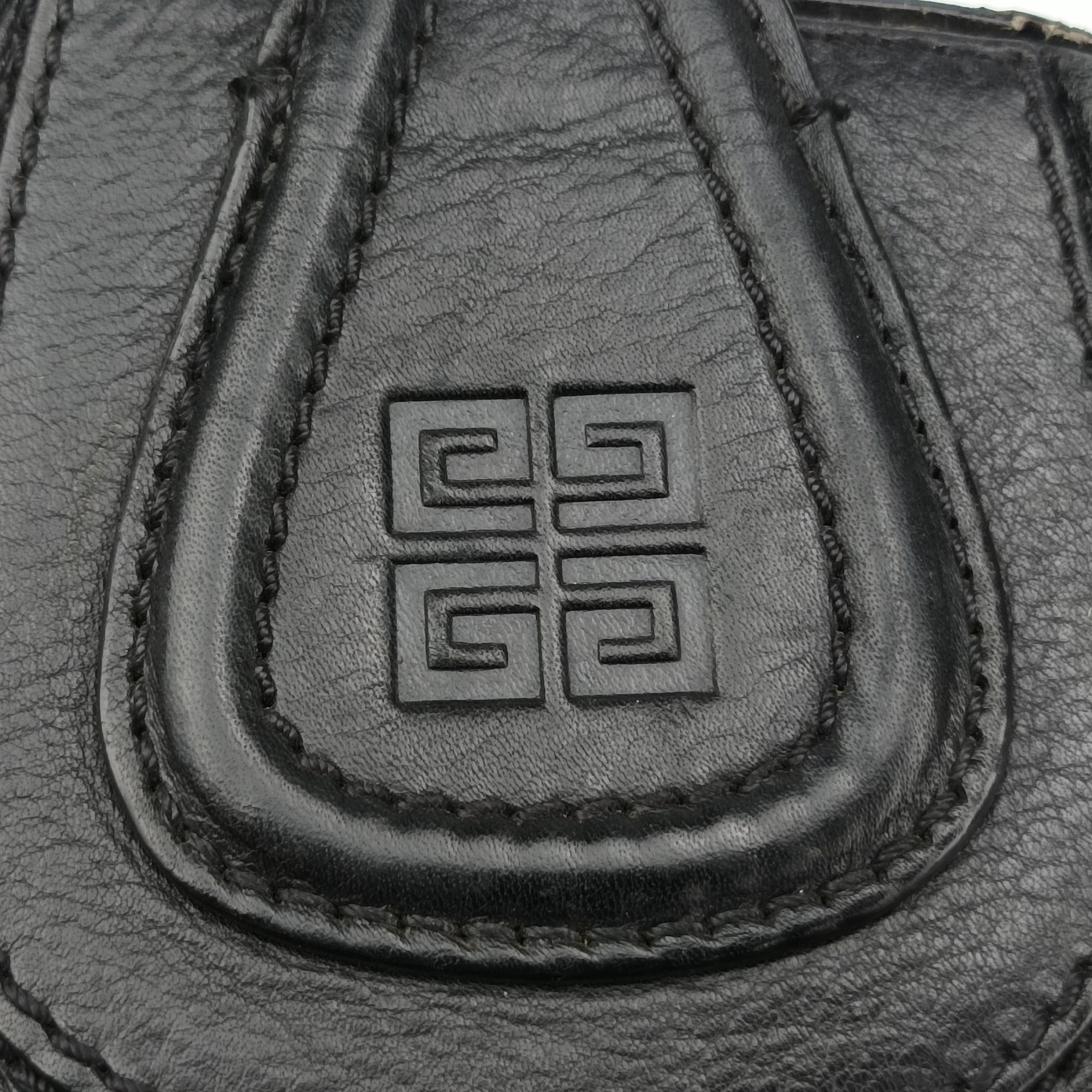 Vintage Givenchy Nightingale Black Leather  handbag | stylenewstar