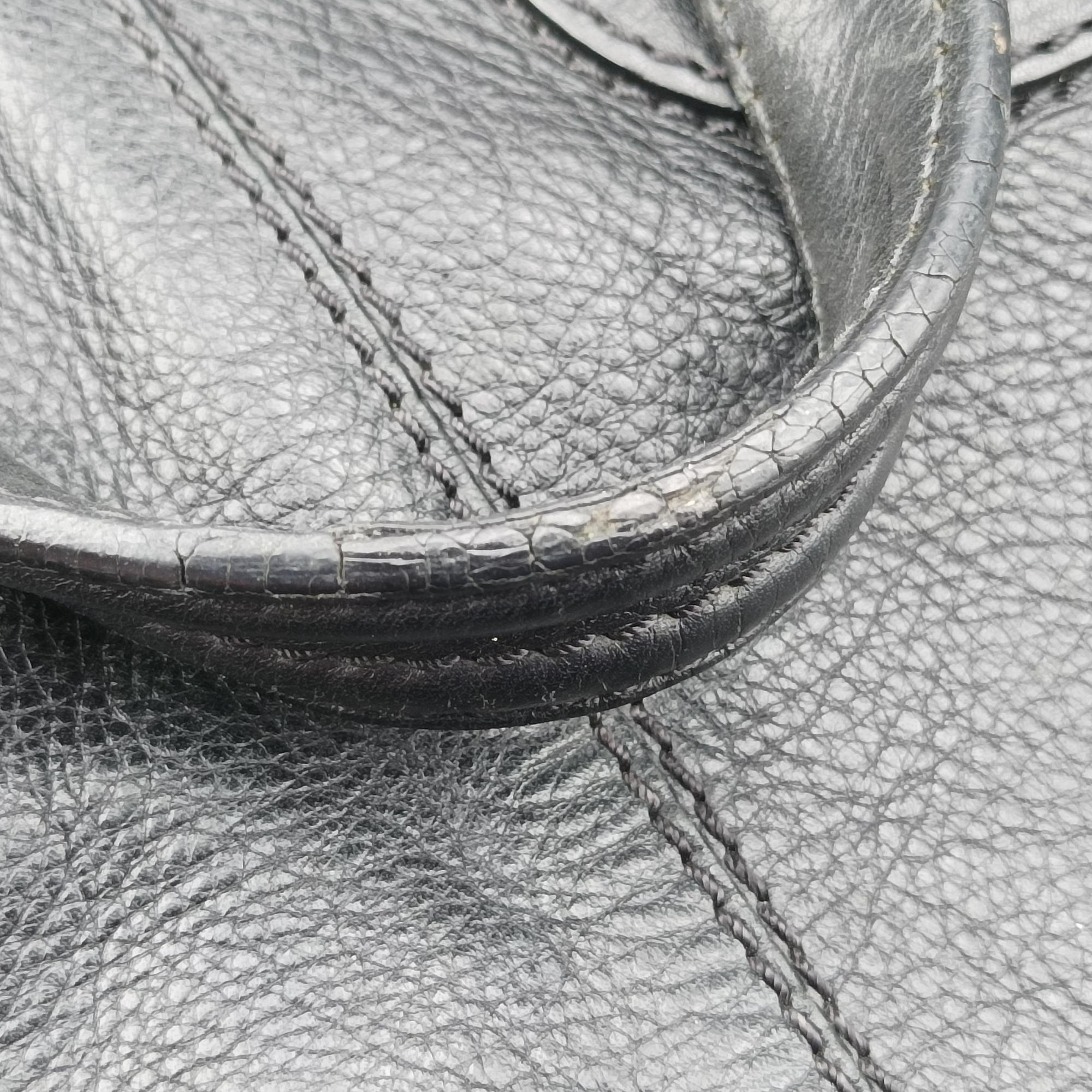 Vintage Givenchy Nightingale Black Leather  handbag | stylenewstar