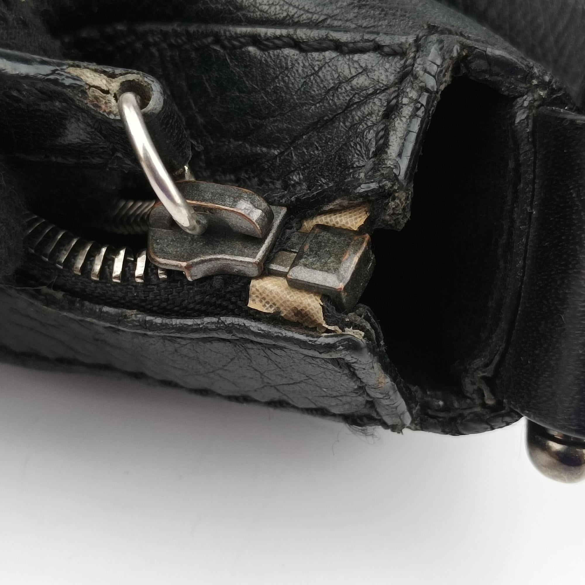 Vintage Givenchy Nightingale Black Leather  handbag | stylenewstar