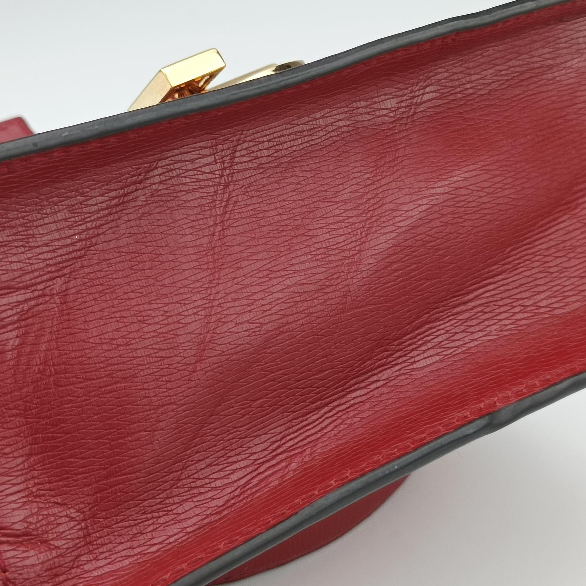 Pre-owned Gucci Sylvie Red Leather 470270 shoulderbag | stylenewstar
