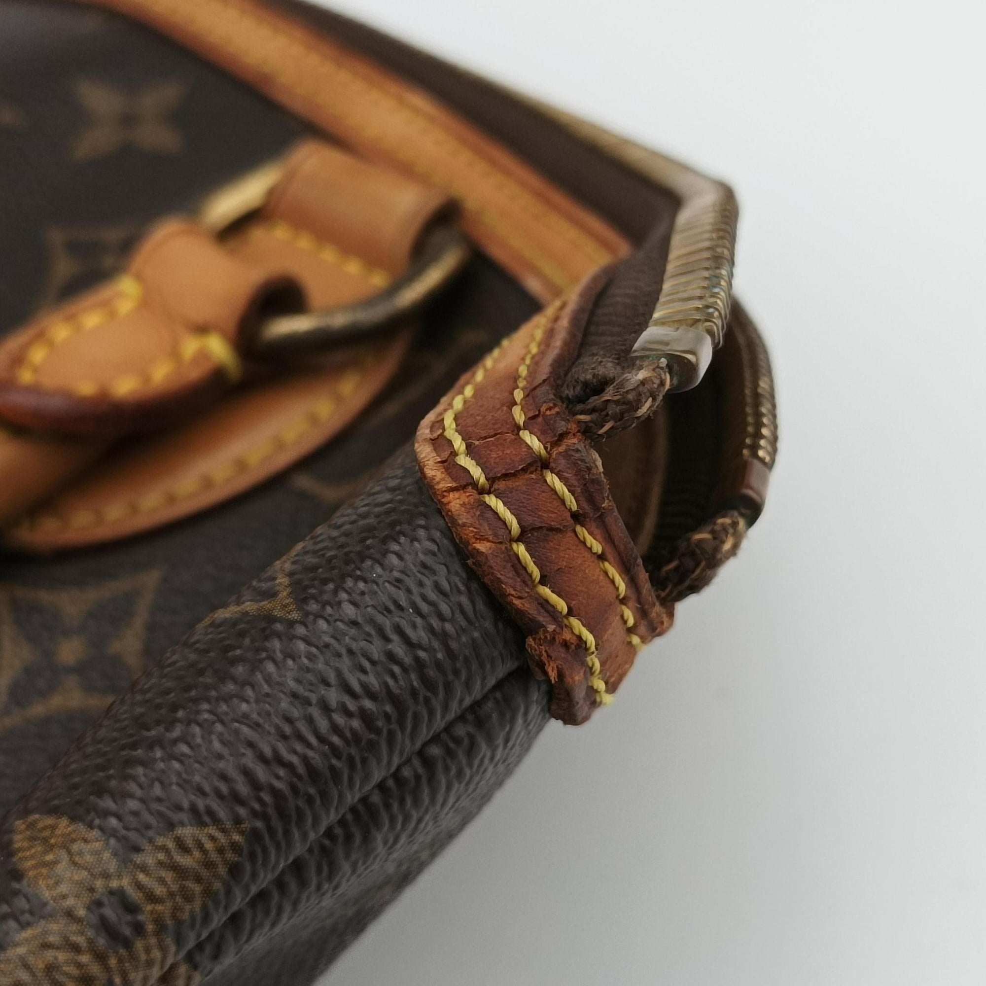 Secondhand Louis Vuitton LOCKIT Brown Monogram Canvas M40103 handbag | stylenewstar