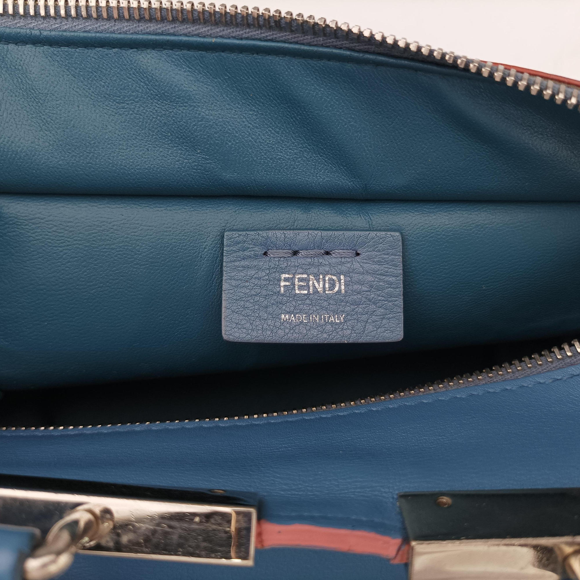 Secondhand Fendi Petite 3Jours Blue Leather 8BH333 shoulderbag | stylenewstar