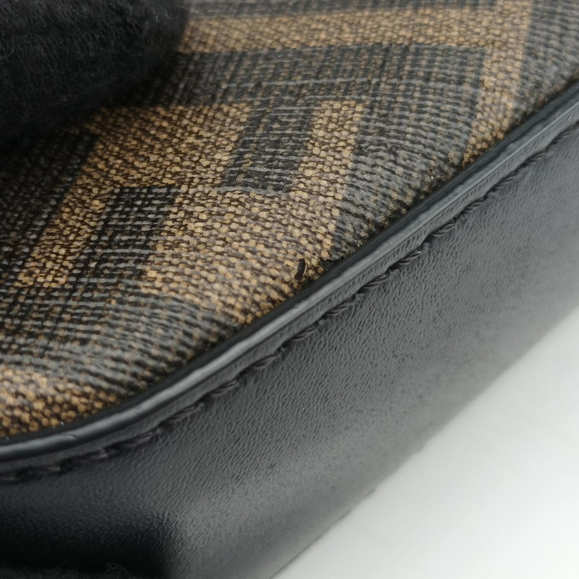 Pre-owned Fendi Camera case Brown × Black × Red PVC Coated Canvas × Leather 7M0286 shoulderbag | stylenewstar