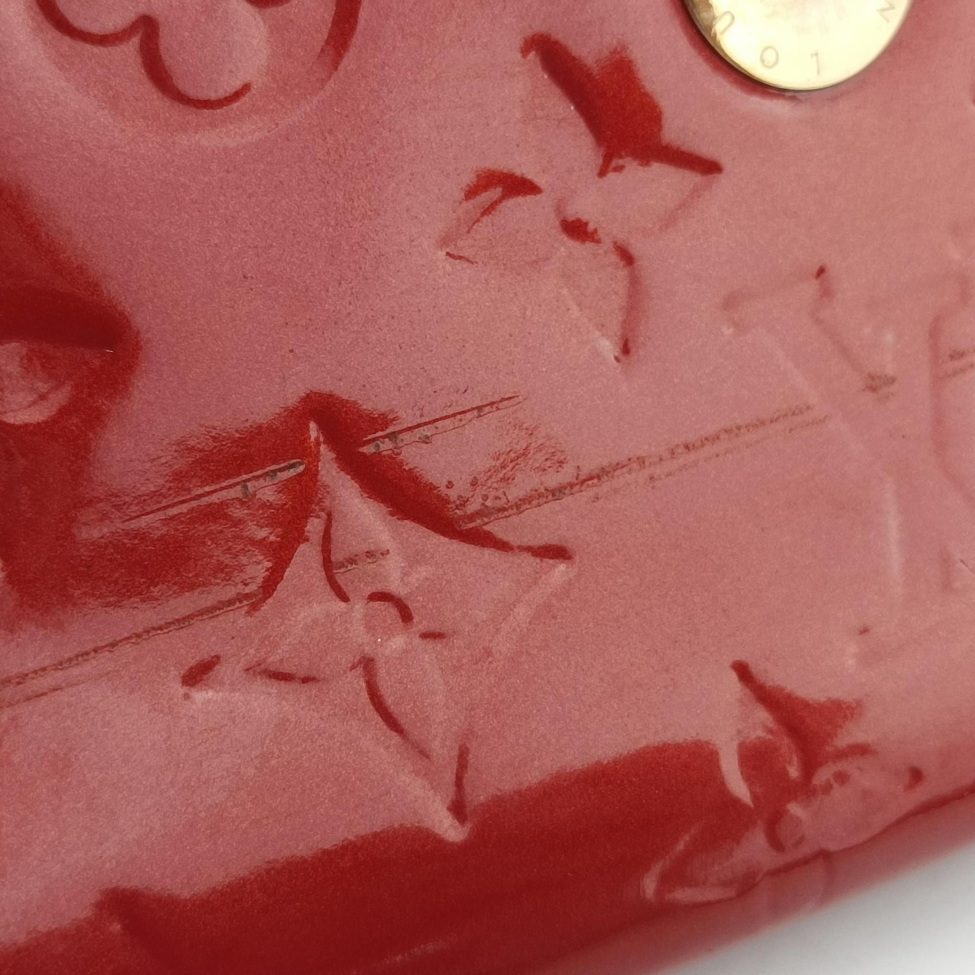 Secondhand Louis Vuitton Rossmore MM Red Vernis M91550 handbag | stylenewstar