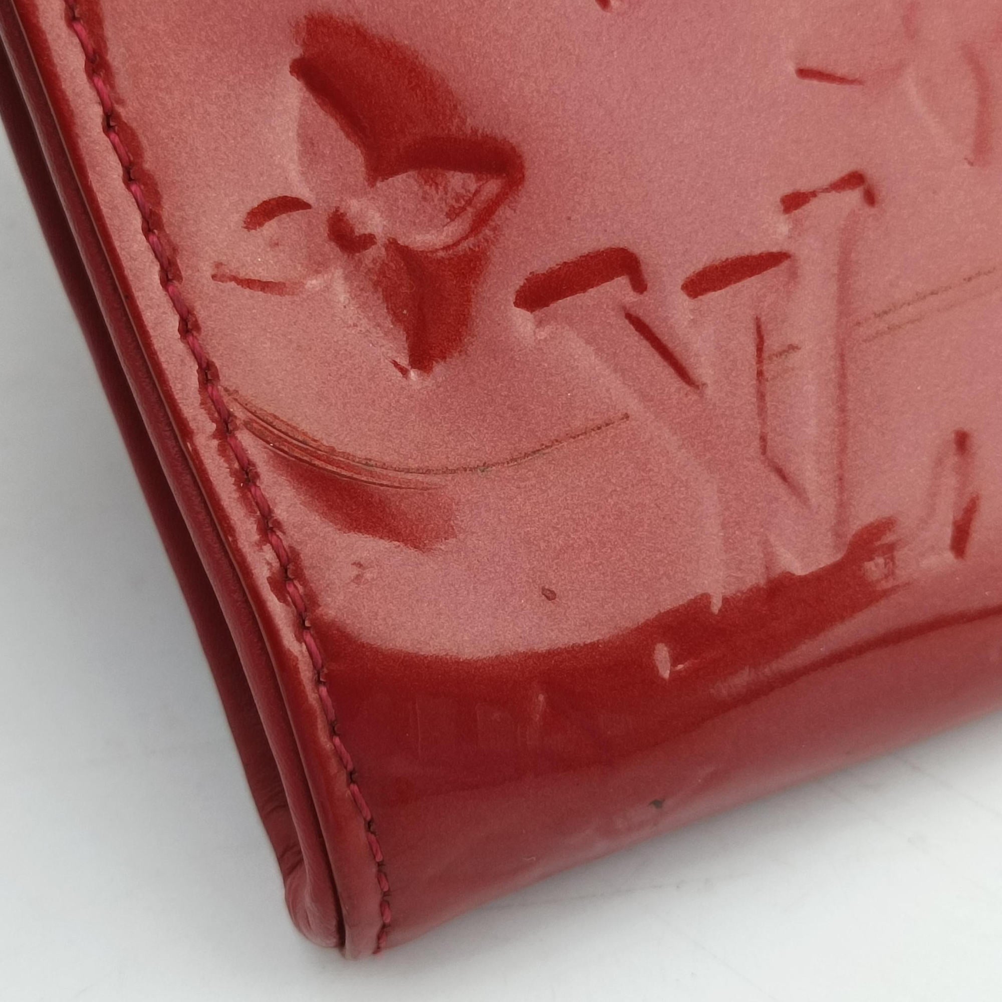 Secondhand Louis Vuitton Rossmore MM Red Vernis M91550 handbag | stylenewstar