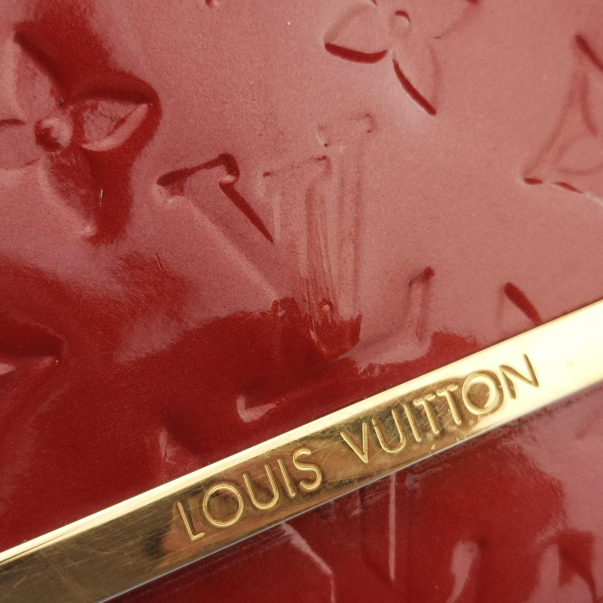 Secondhand Louis Vuitton Rossmore MM Red Vernis M91550 handbag | stylenewstar