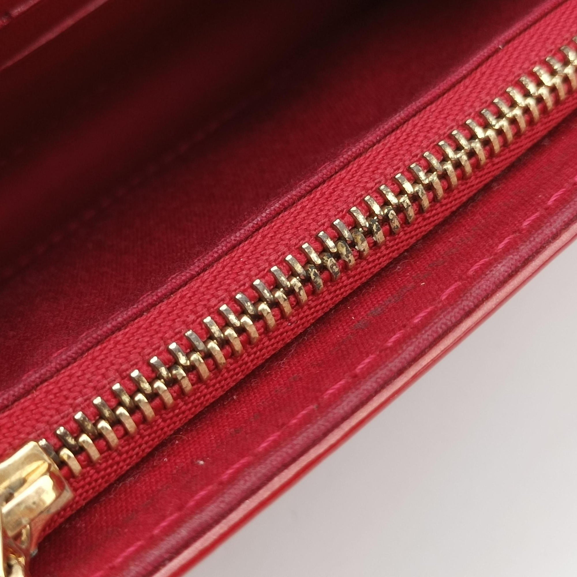 Secondhand Louis Vuitton Rossmore MM Red Vernis M91550 handbag | stylenewstar