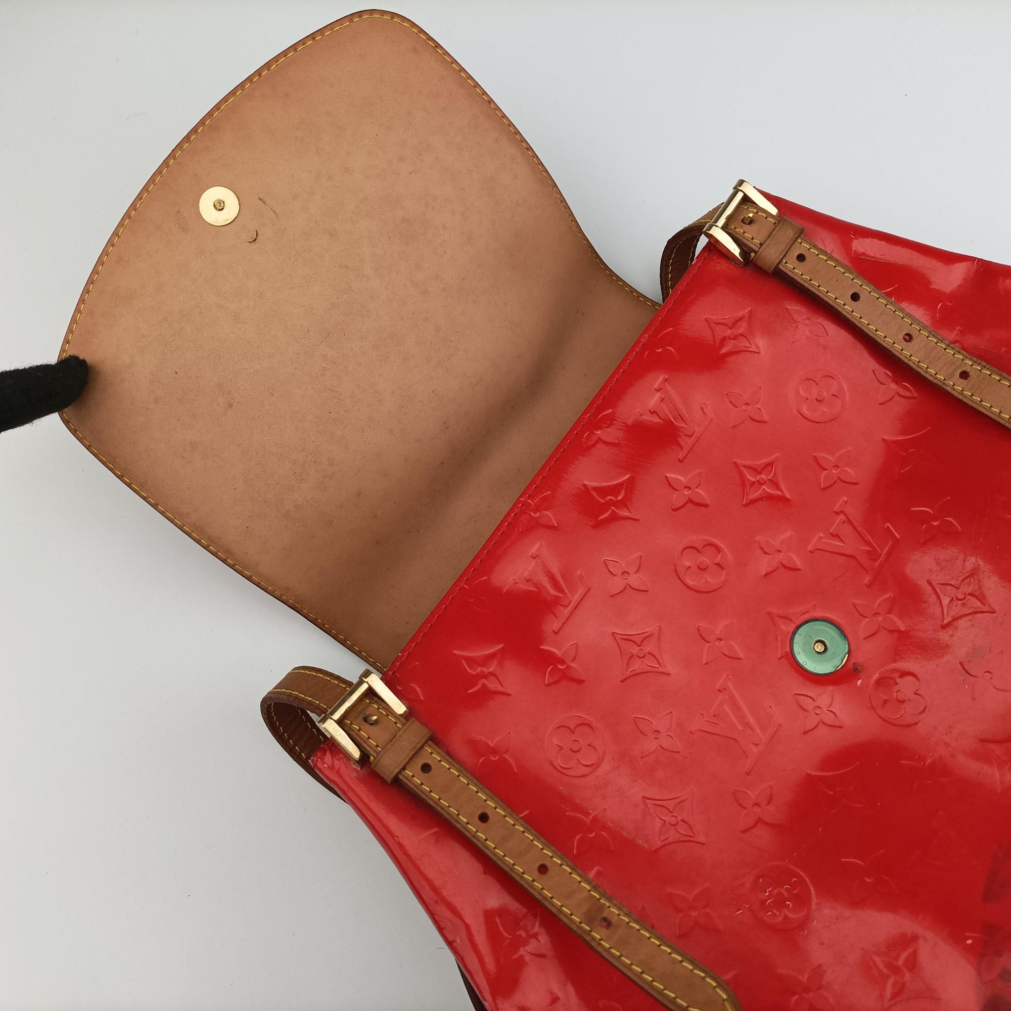 Pre-owned Louis Vuitton Biscayne Bay GM Red Vernis M91291 shoulderbag | stylenewstar