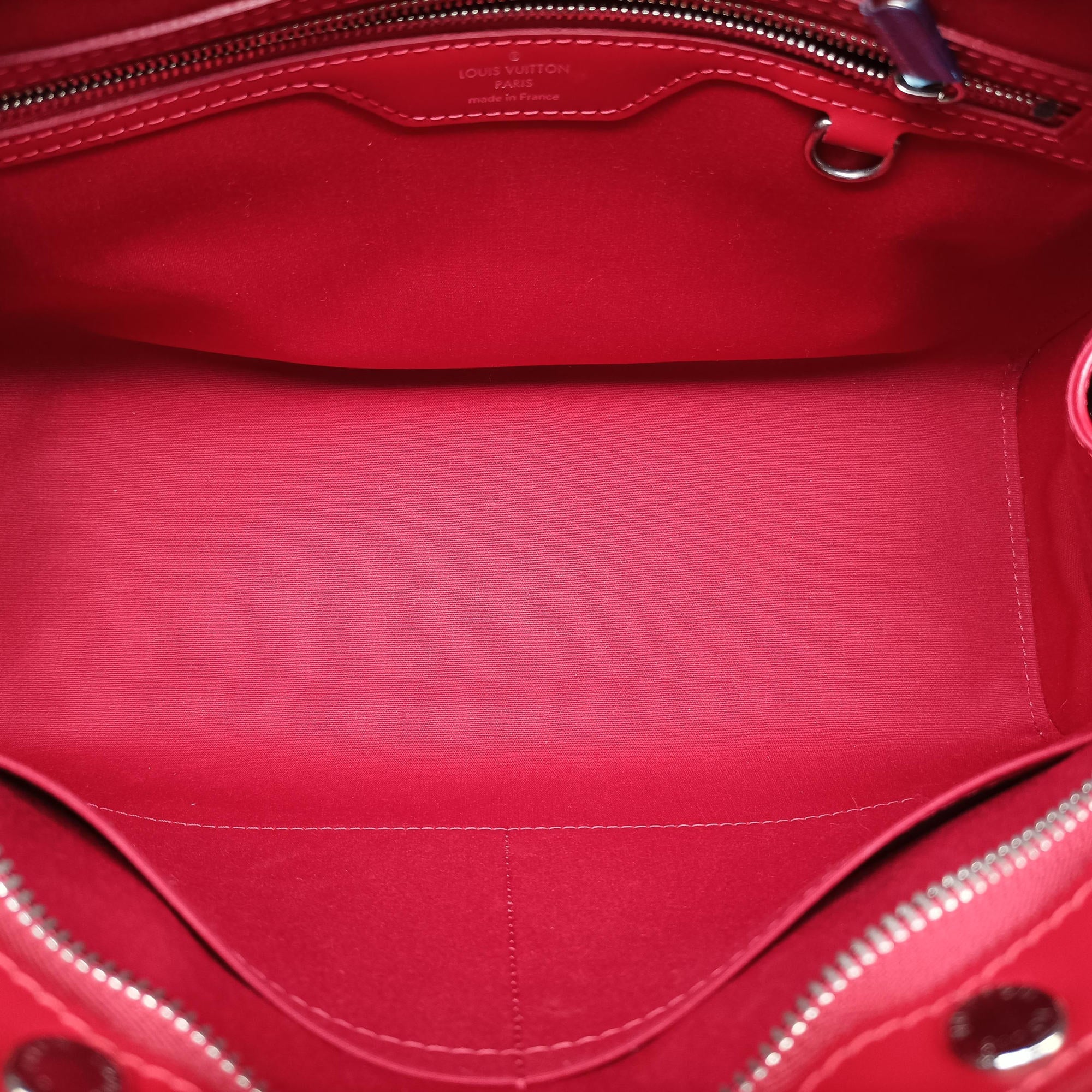 Secondhand Louis Vuitton Brea MM Rubis Epi M4030E shoulderbag | stylenewstar