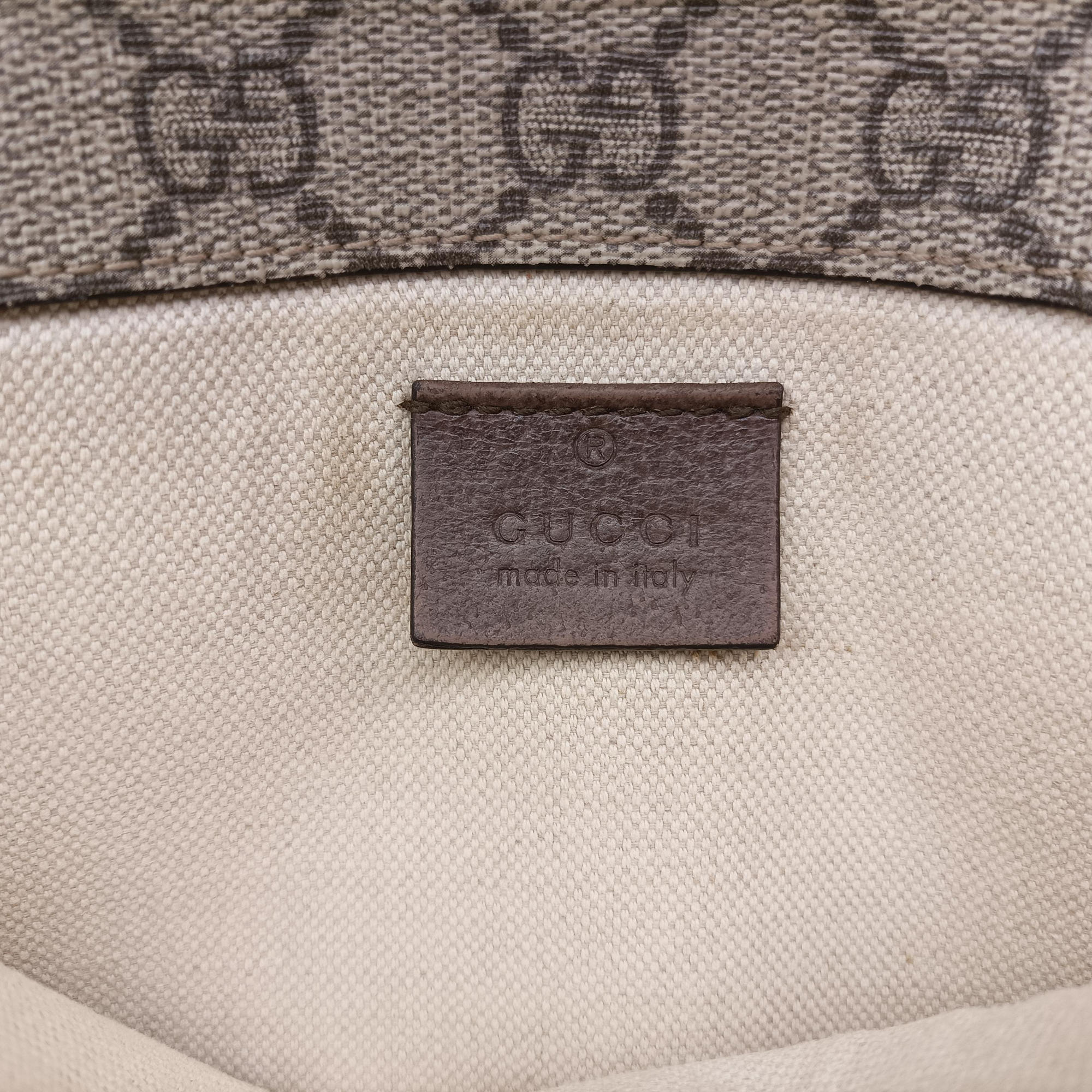 Pre-owned Gucci NEO VINTAGE GG Supreme Brown PVC coated canvas×Leather 493930 shoulderbag | stylenewstar