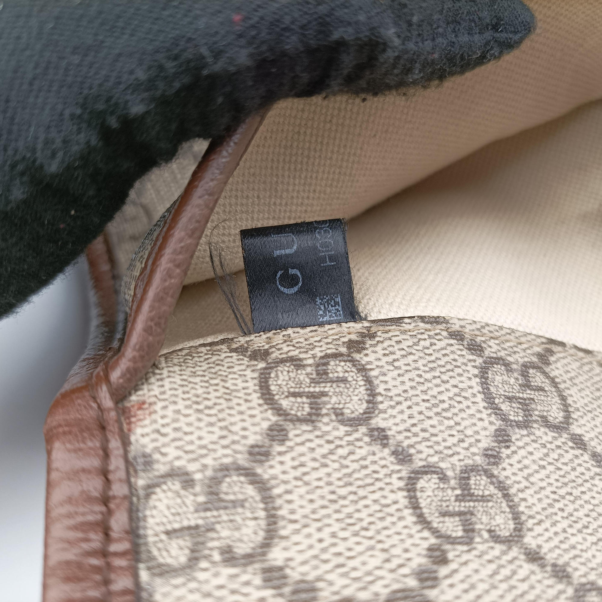 Pre-owned Gucci NEO VINTAGE GG Supreme Brown PVC coated canvas×Leather 493930 shoulderbag | stylenewstar